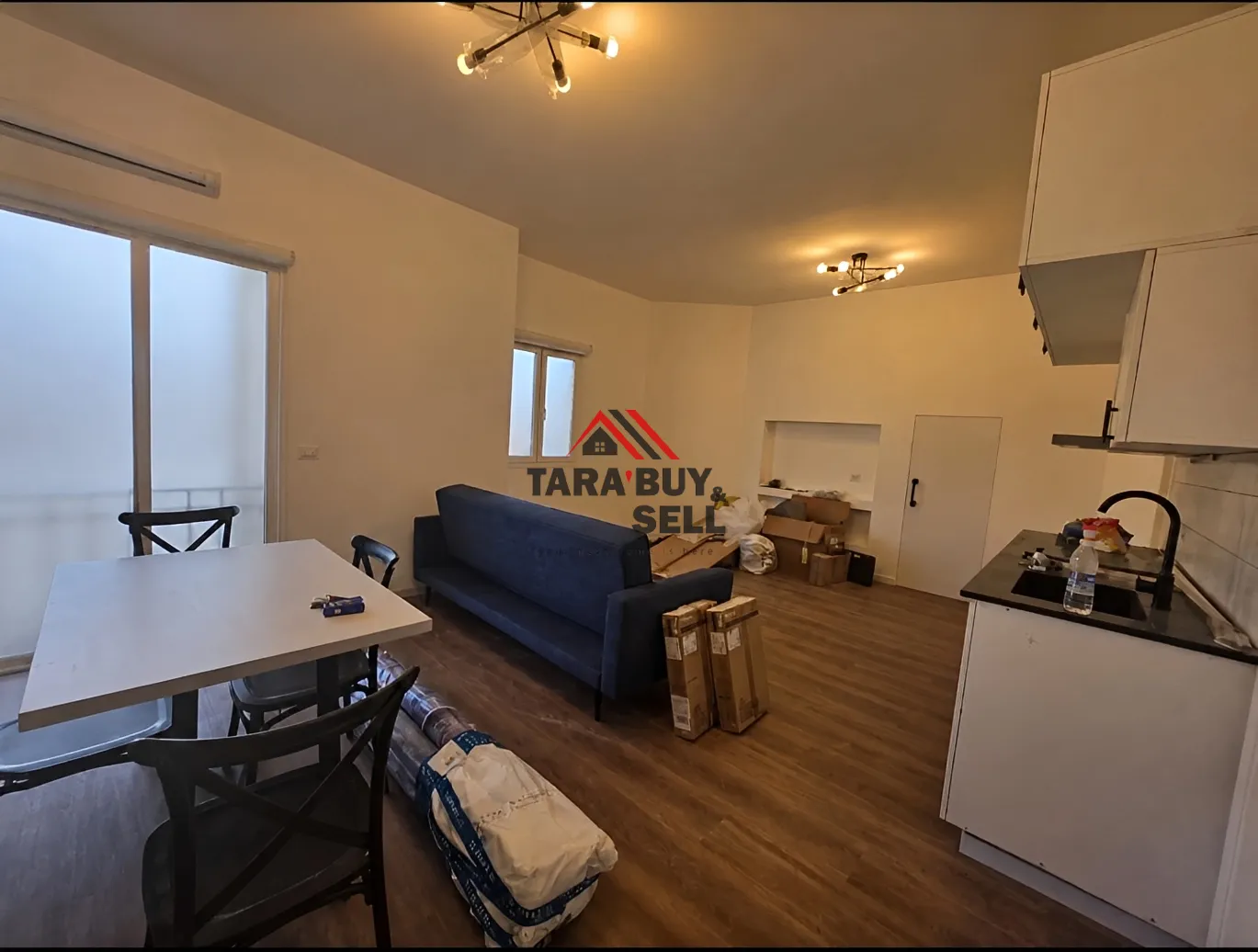 Apartment for rent in Achrafieh, Beirut, Lebanon - 1 bed, 2 bath