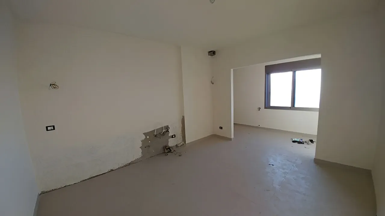 Apartment for Sale in Ballouneh