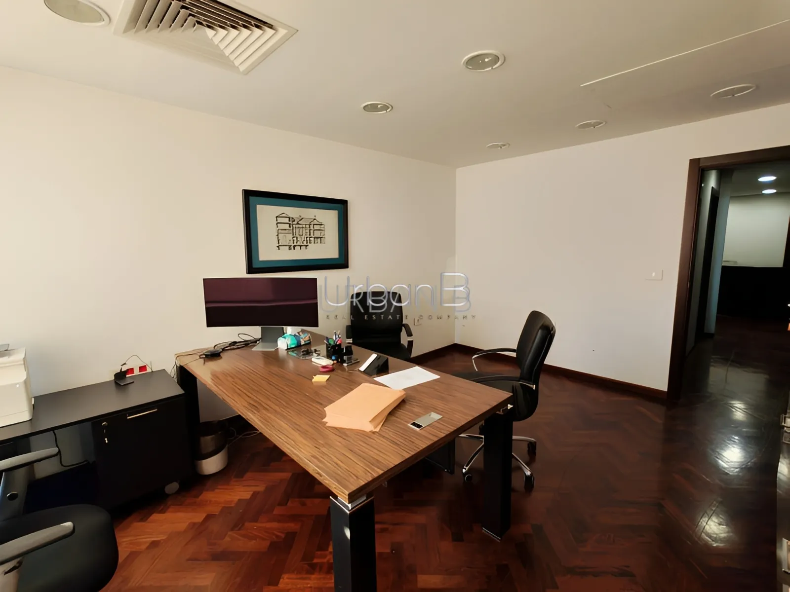 Office for Sale in Caree d'or, Achrafieh