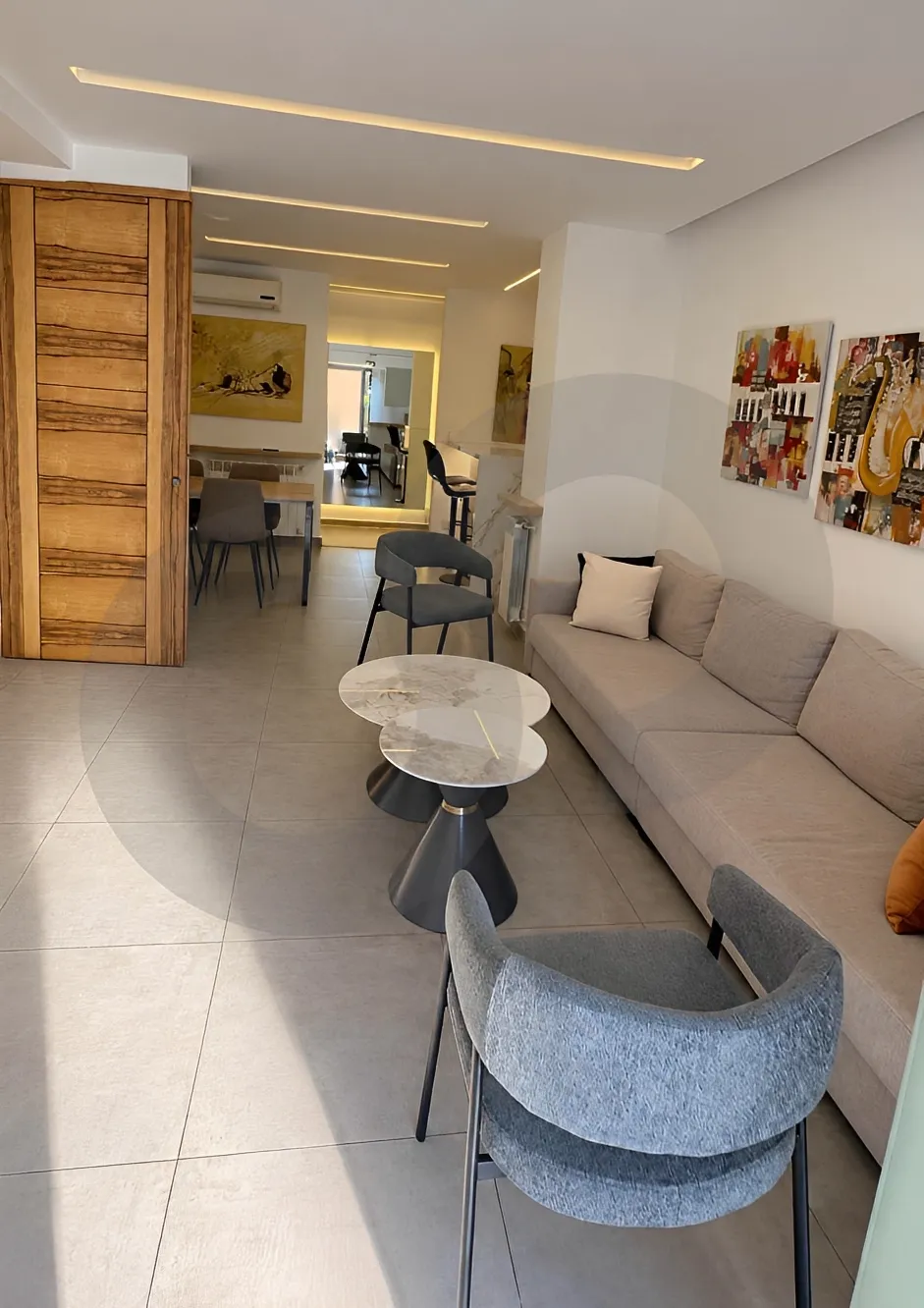 Building for Rent in Haret Sakher