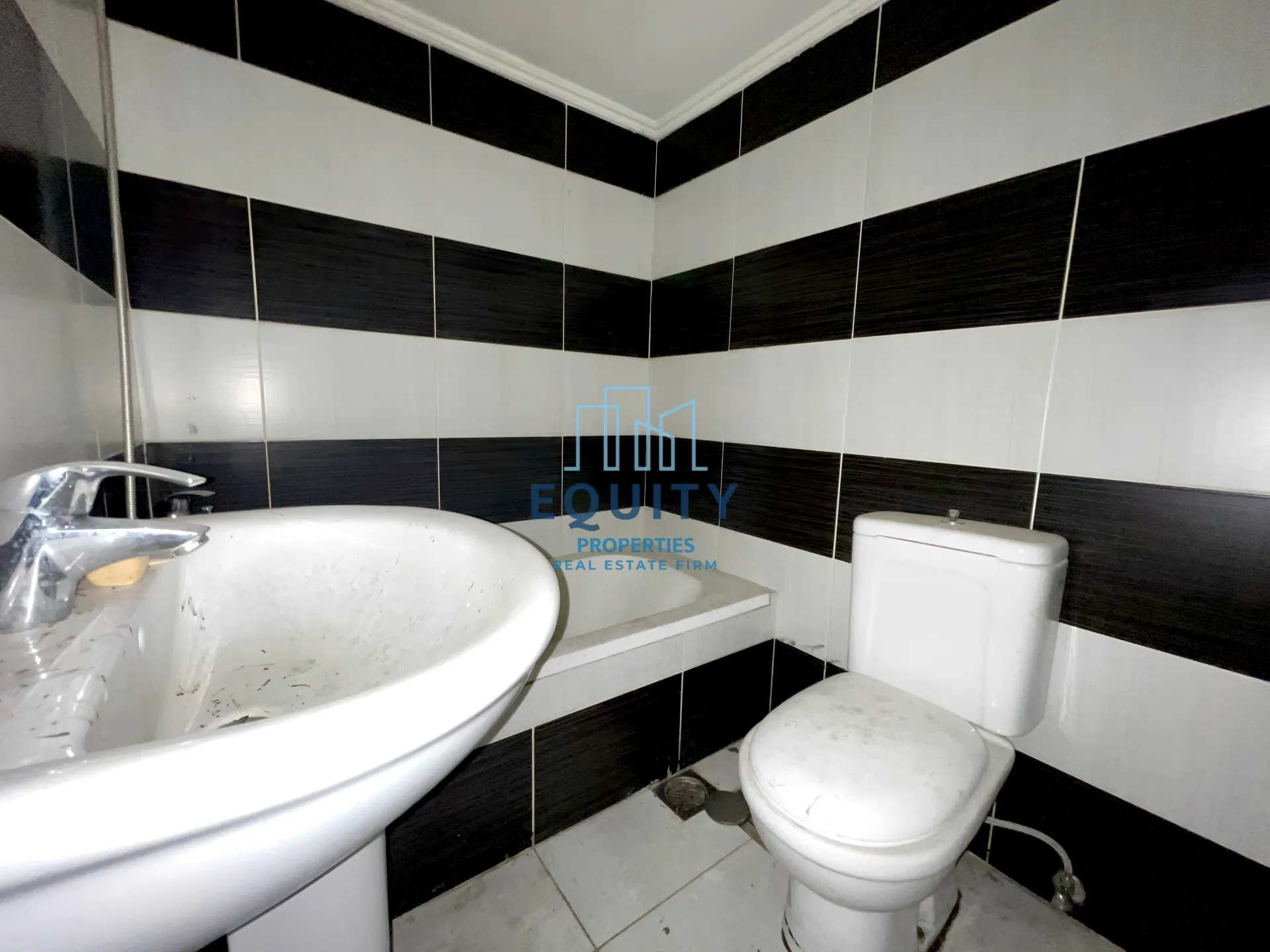 Apartment for Sale in Zouk Mkayel