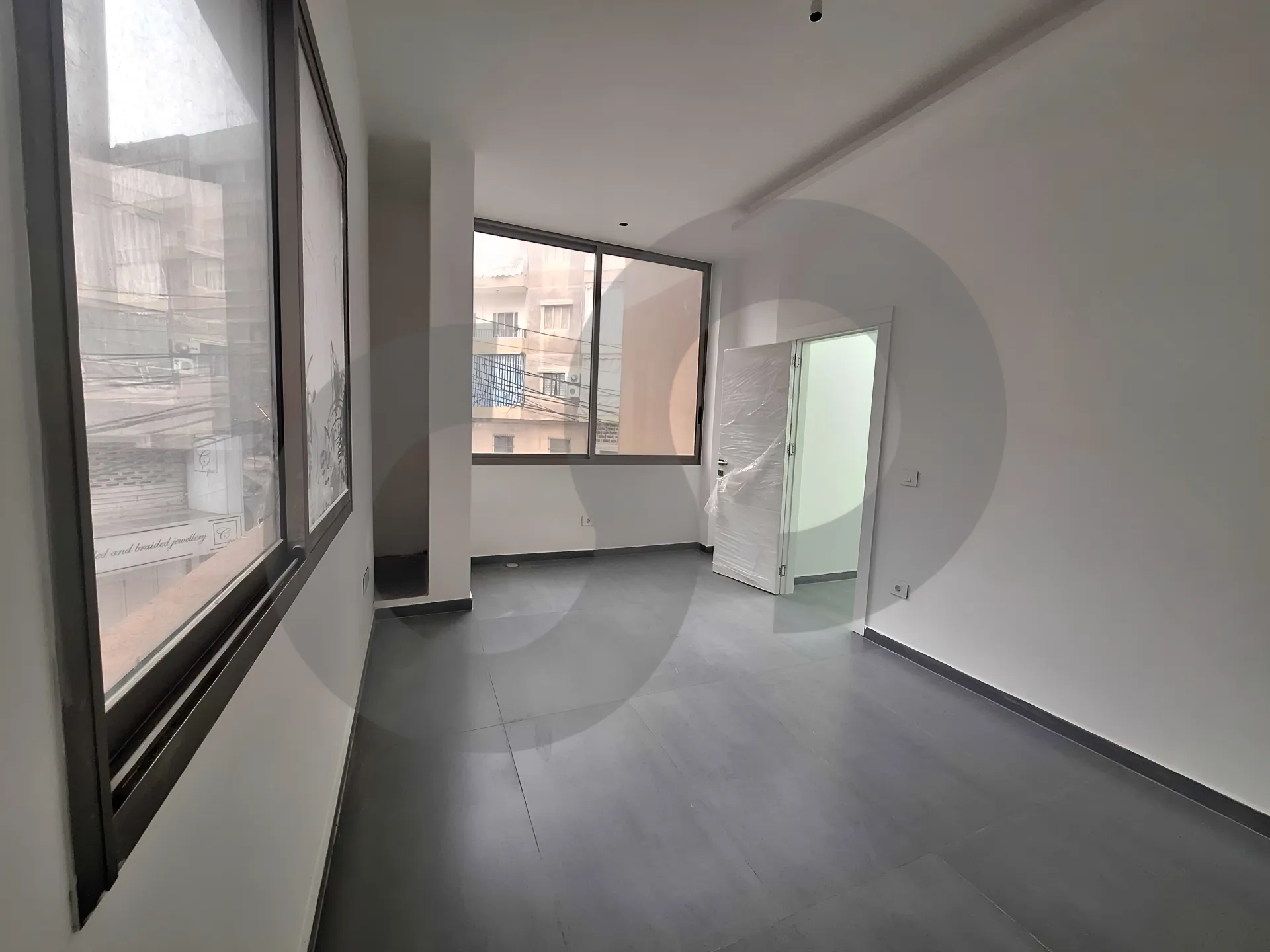 Building for Rent in Jdeideh