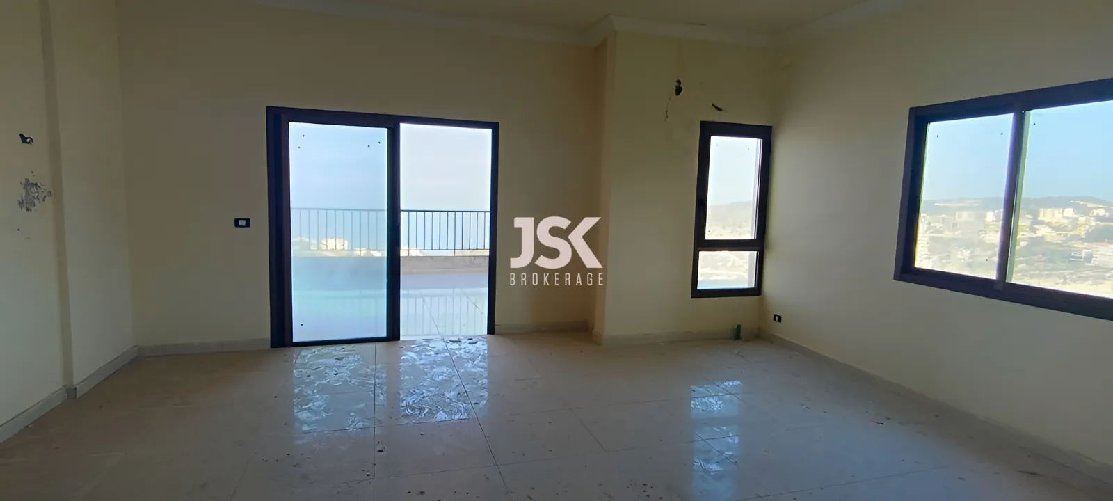 Apartment for Sale in Ghadras - 3 bed, 3 bath