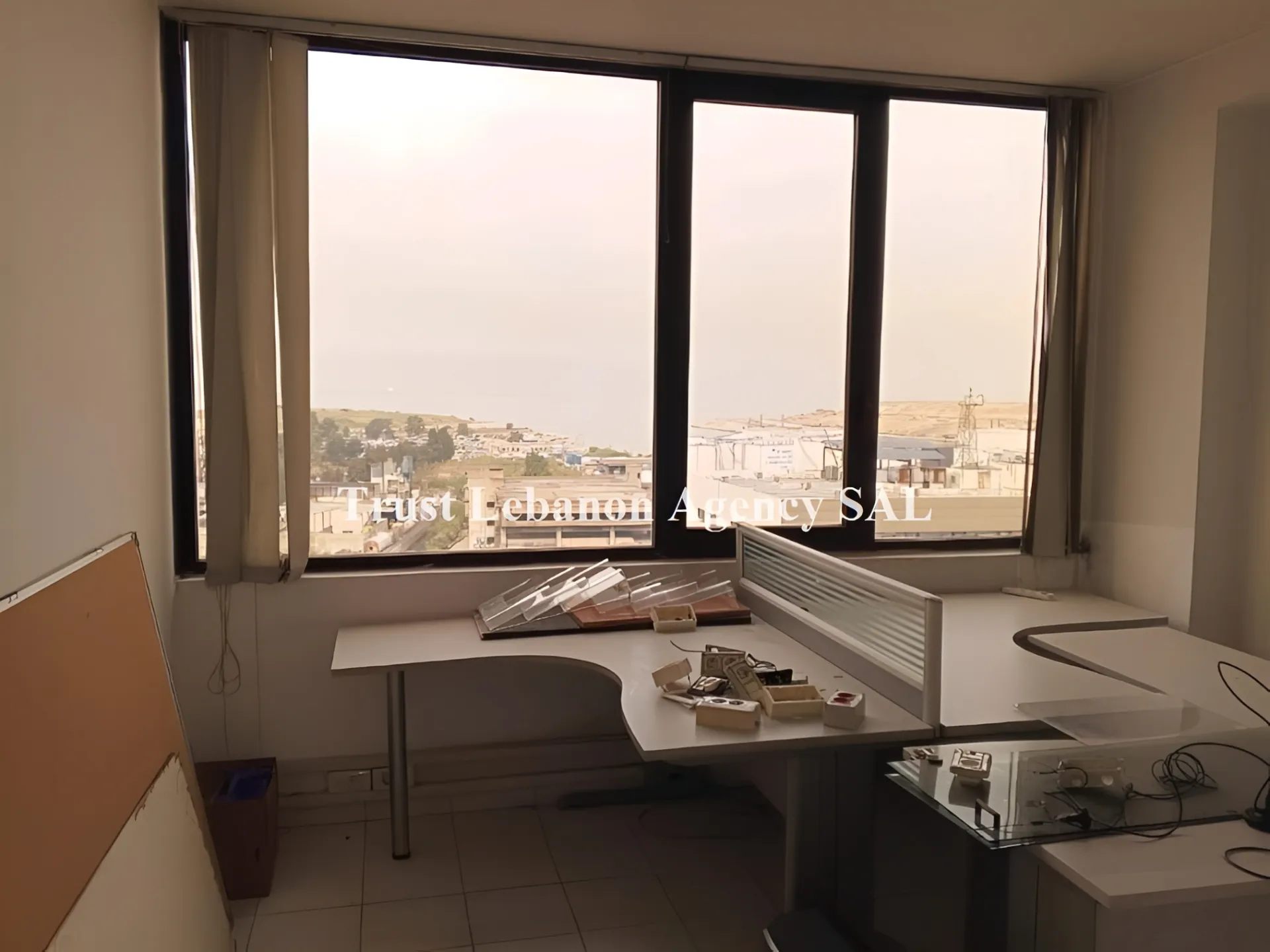 Office For Rent in Metn, Dawra