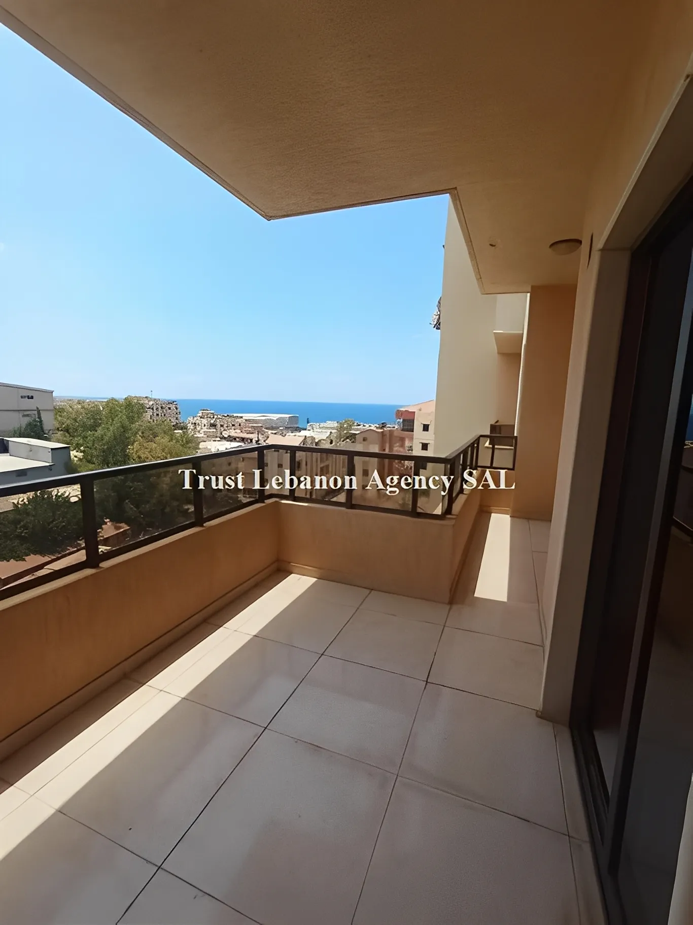 Apartment for Sale in Chouf Jiyeh Lebanon