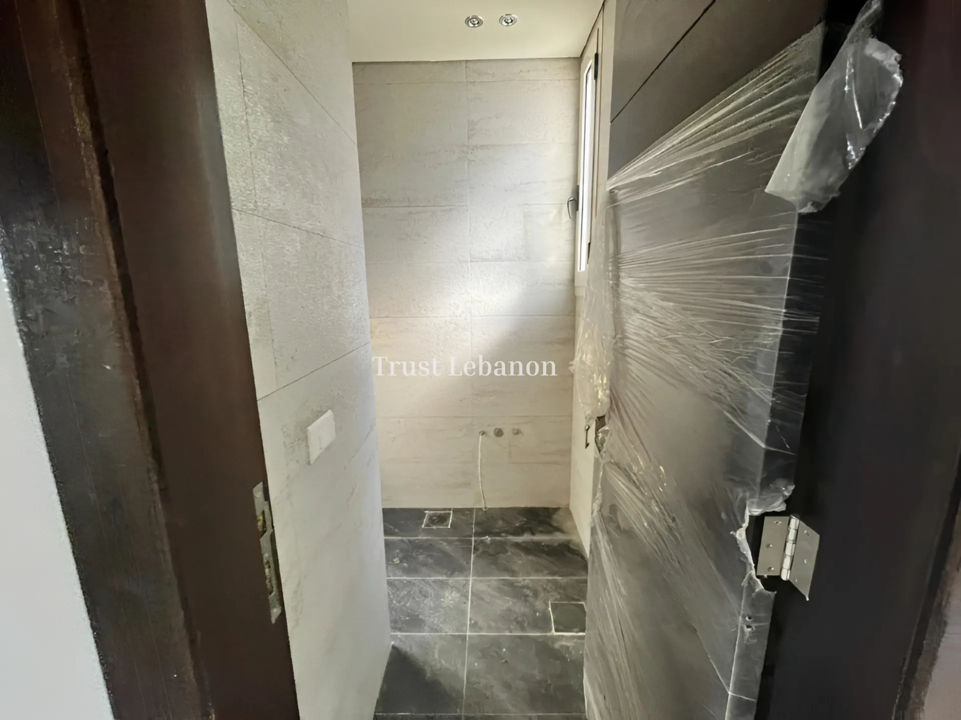 Duplex for sale in Qornet El Hamra