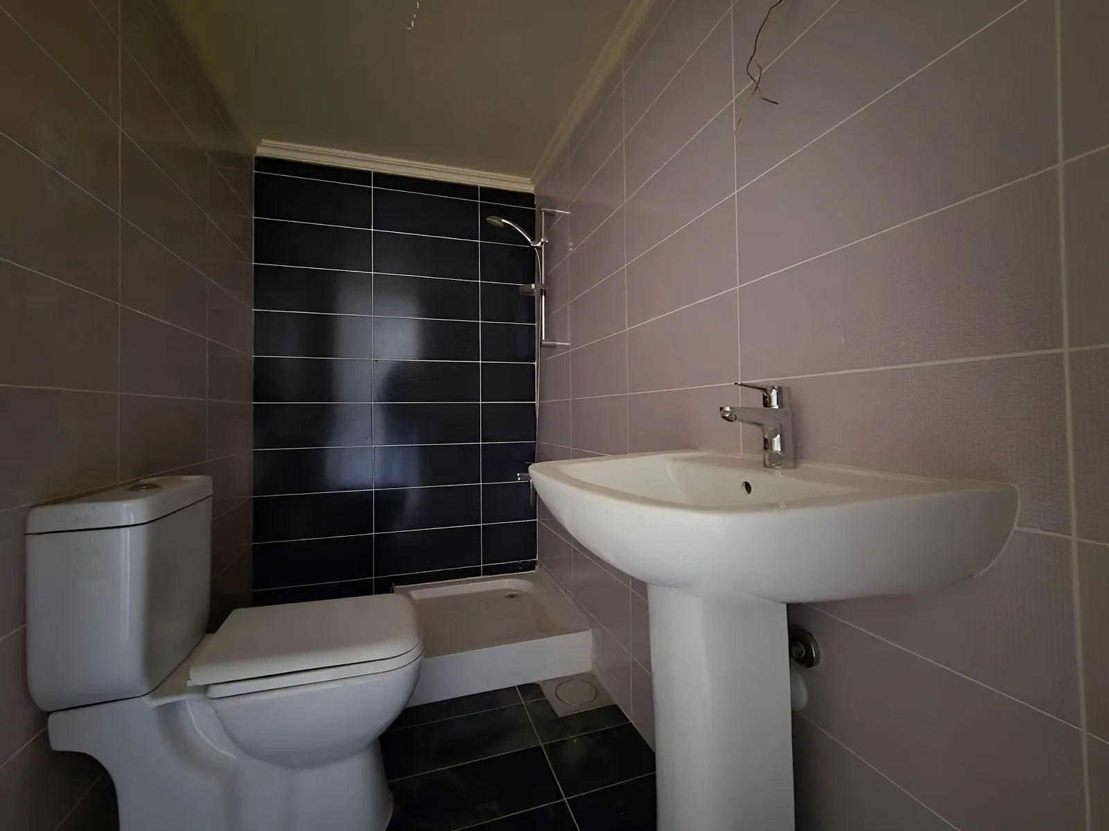 Apartment for Sale in Ashqout