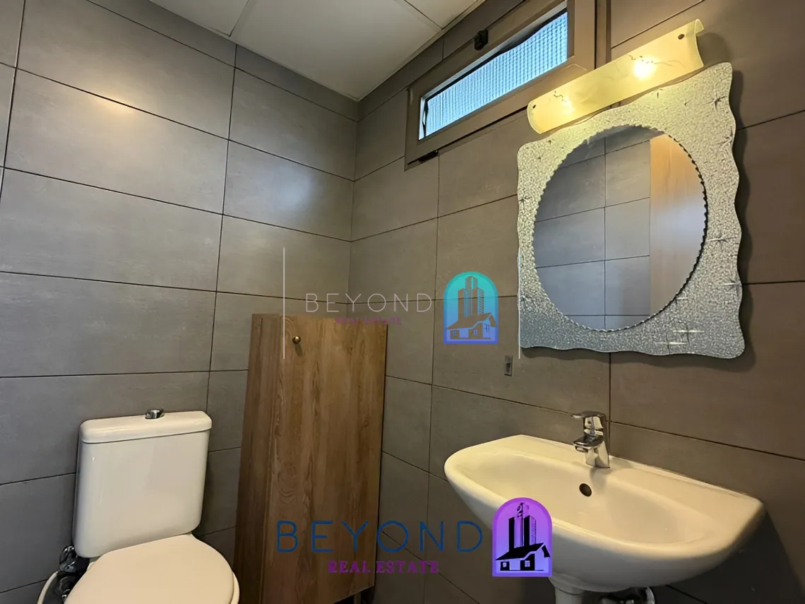 Office for rent in Ain Al Mraiseh, Beirut, Lebanon