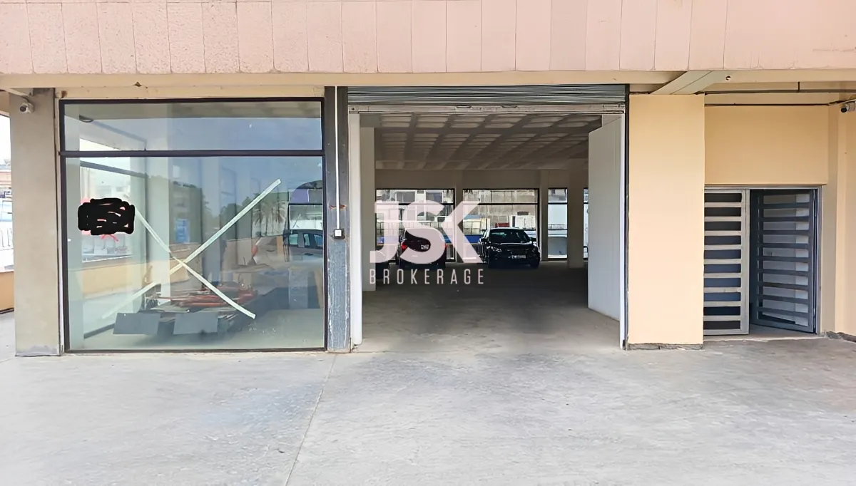 Commercial property for Rent in Daoura, Lebanon