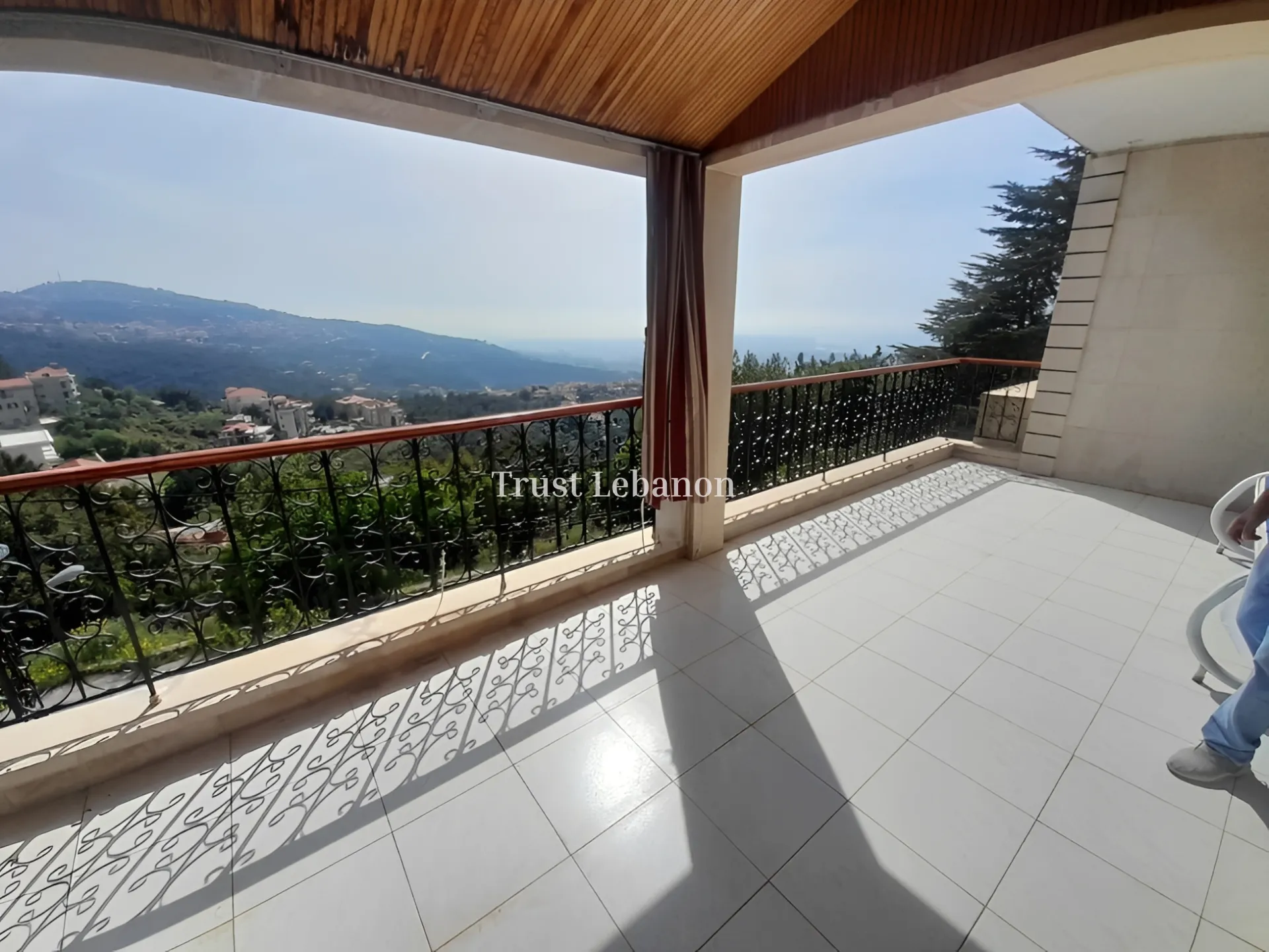 Villa for rent in Nabiyeh, Lebanon - 6 bed, 6 bath