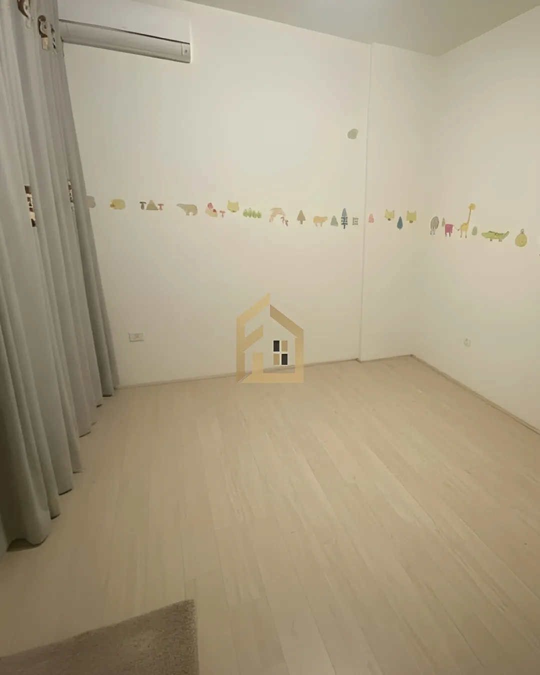 Apartment for sale in Ras Al Naba'a, Beirut, Lebanon