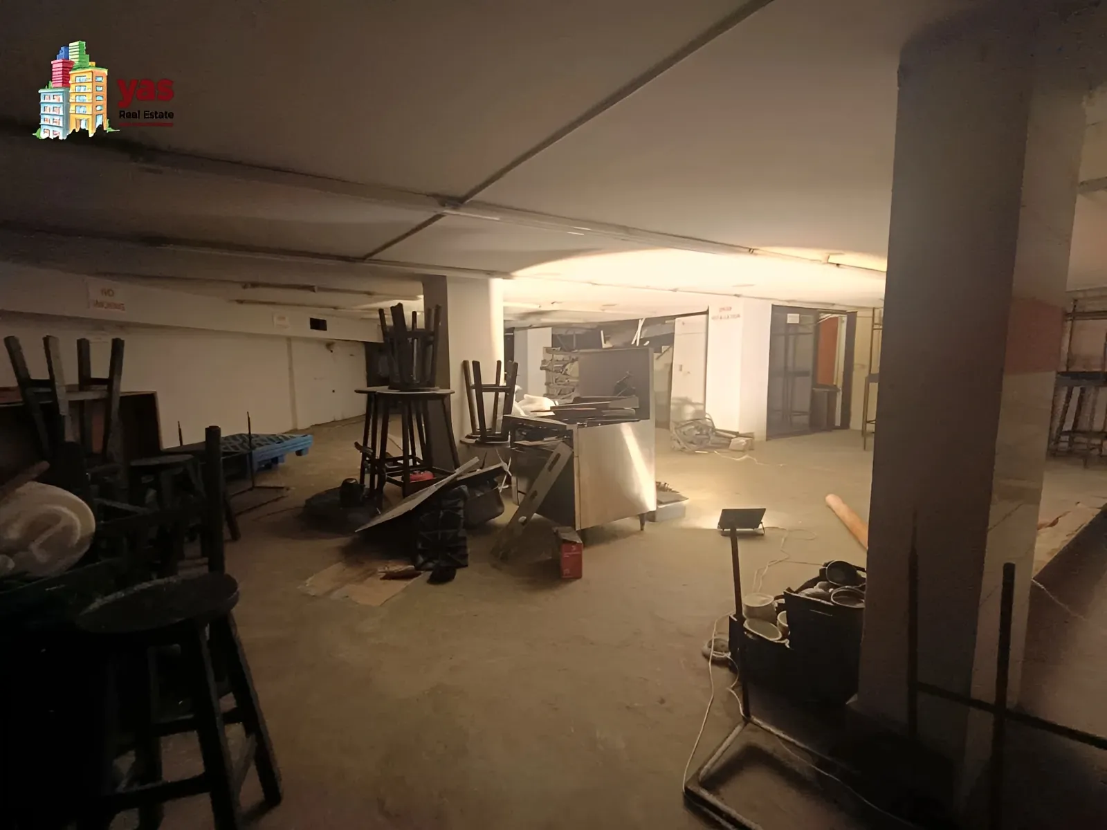 Warehouse for Sale in Dekwaneh