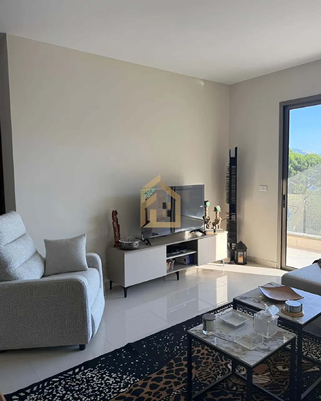 Apartment for rent in Ballouneh, Lebanon - 2 bed, 2 bath