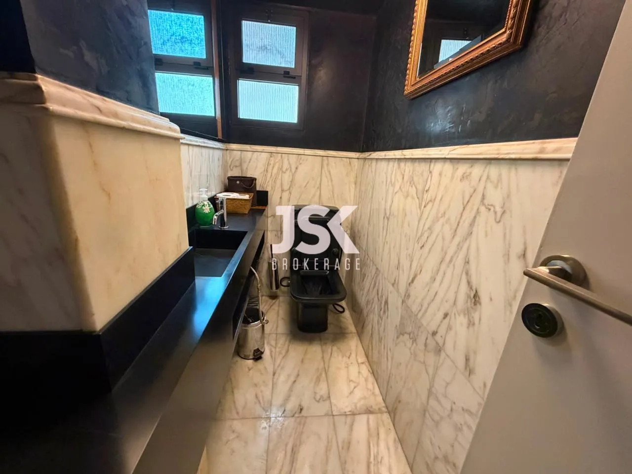 Apartment for Rent in Achrafieh