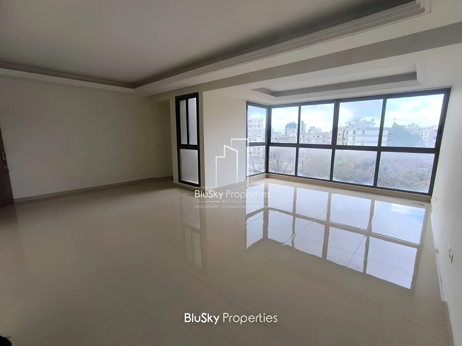Apartment for Sale in Zalka - 3 bed, 3 bath