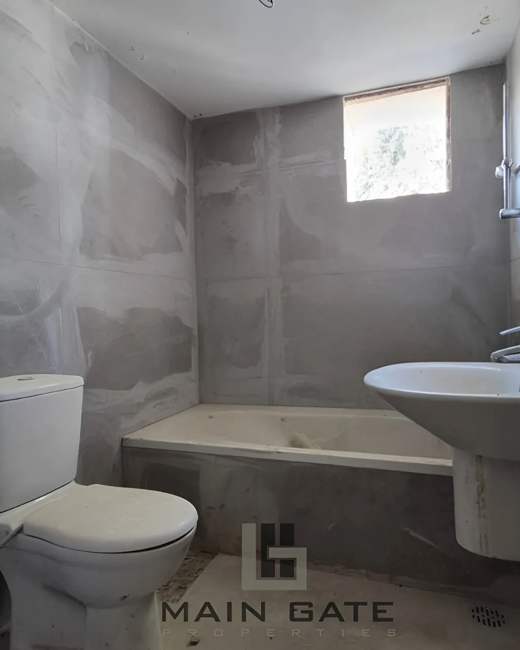 Apartment for Sale in Ballouneh, Lebanon