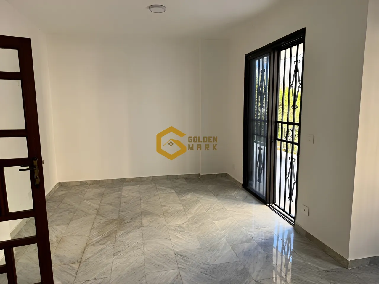 Apartment for Sale in Ain El Rihaneh - 2 bed, 2 bath