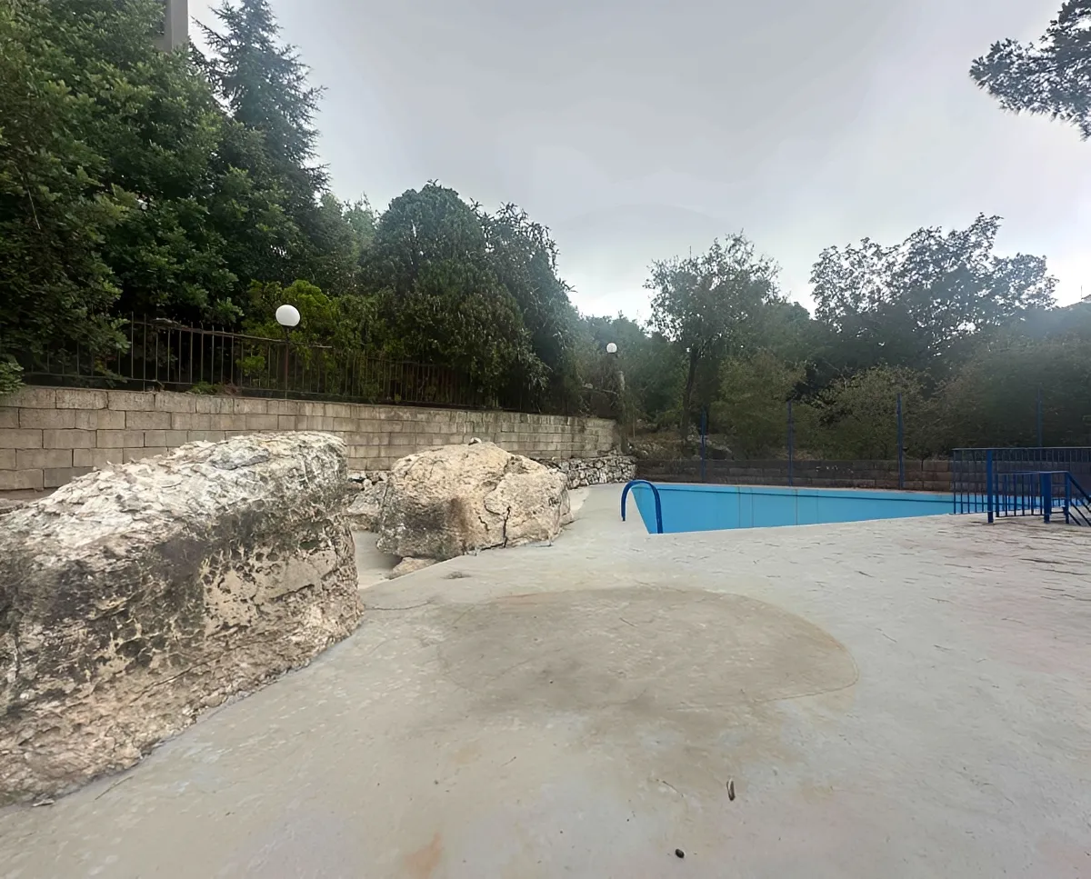 Land for Sale in Ballouneh, Lebanon