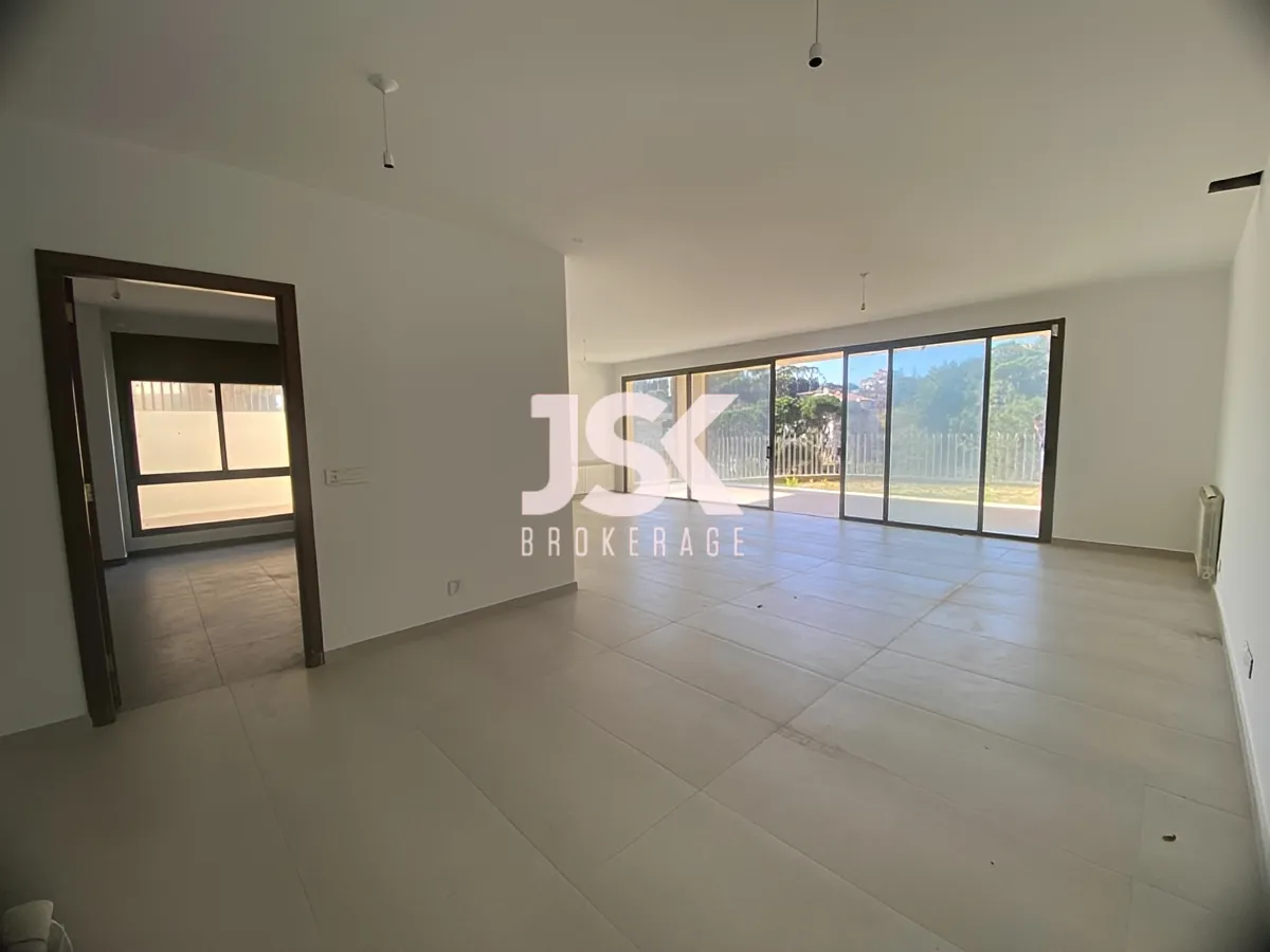 Apartment for Sale in Baabdat, Lebanon - 4 bed, 3 bath