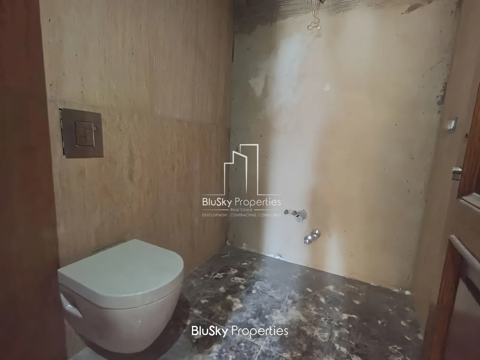 Apartment for Sale in Adma
