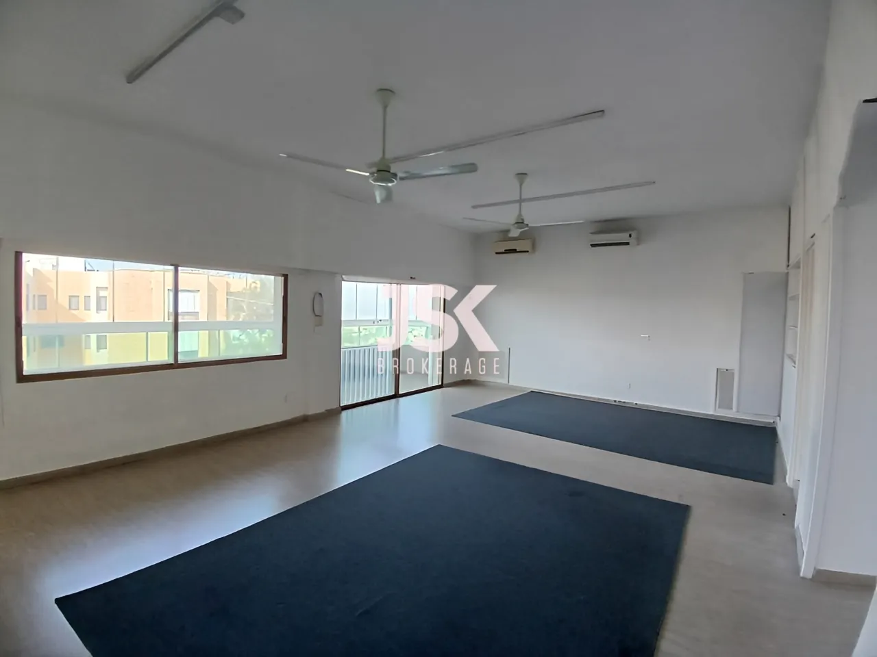 Villa for Sale in Naqqache