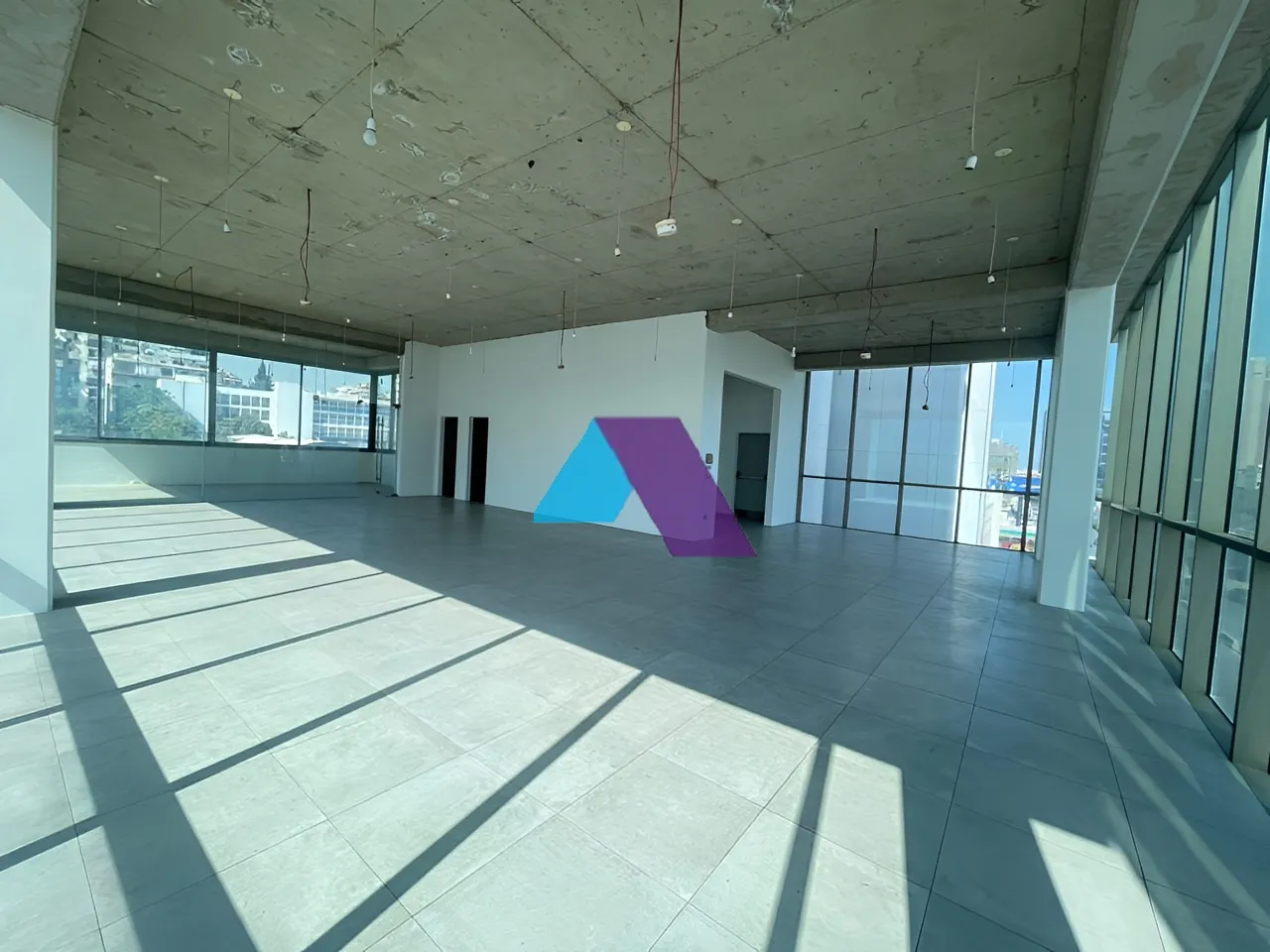 Office for Sale in Sin El Fil
