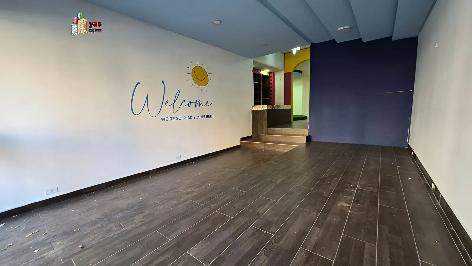 Shop for rent in Adonis