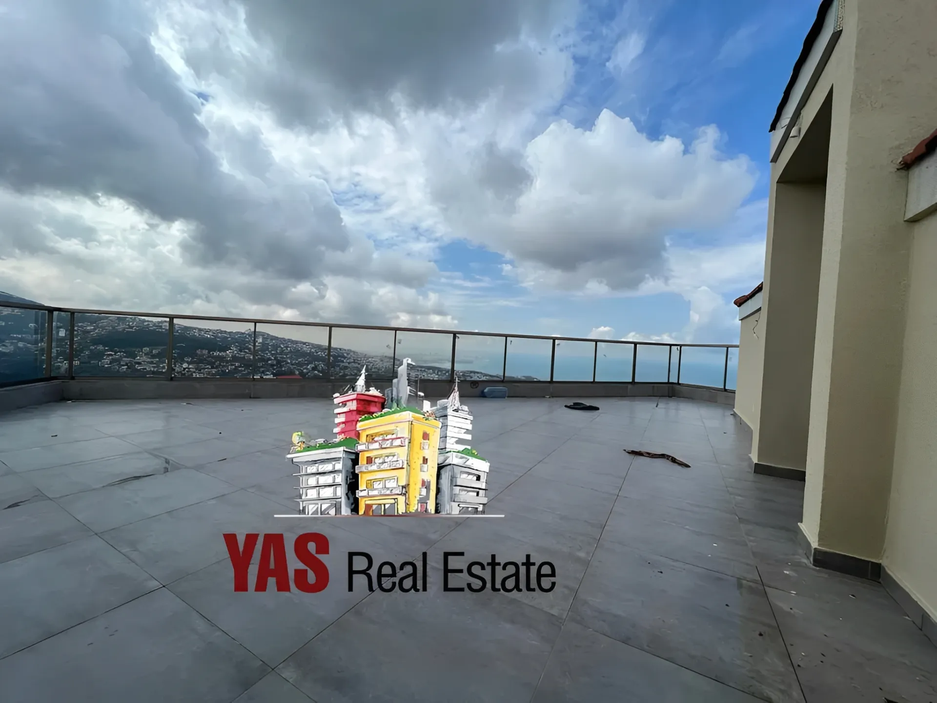 Apartment for Sale in Ballouneh - 4 bed, 5 bath
