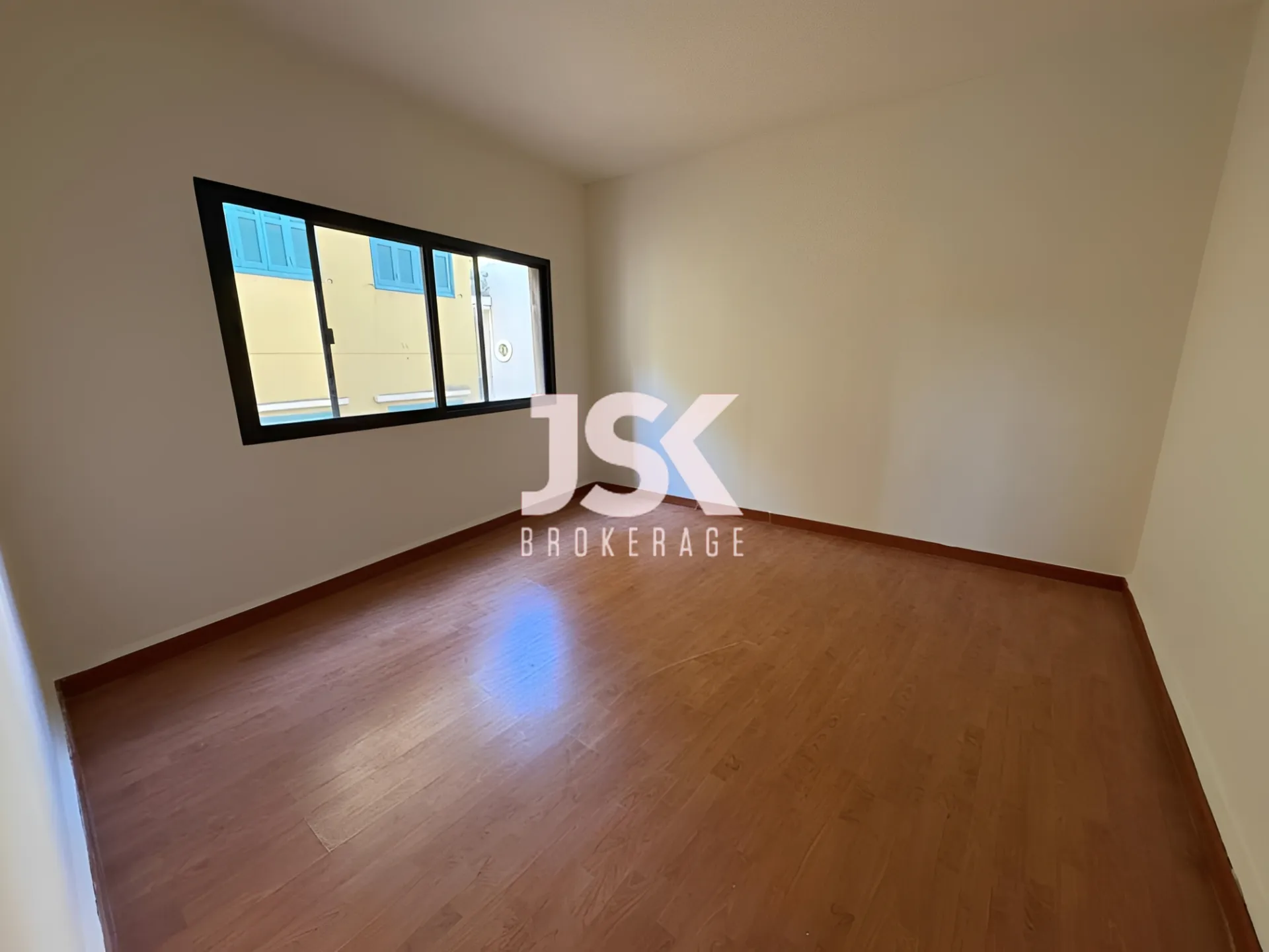 Office for Sale in Saifi Village