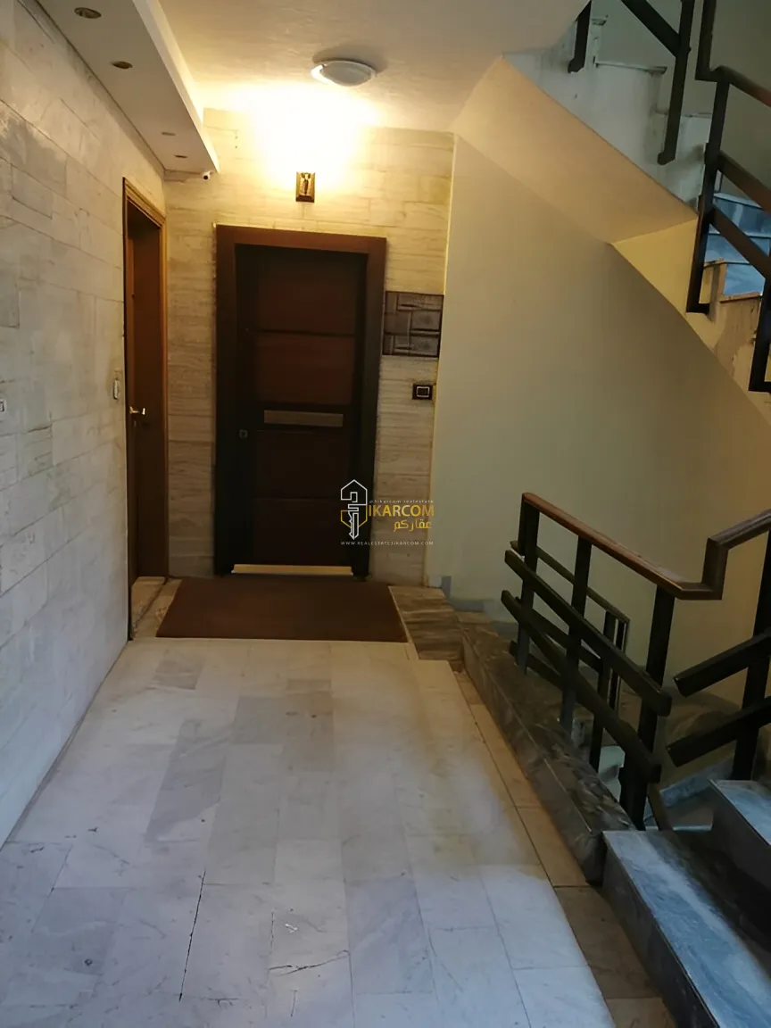 Office for sale in Hazmieh