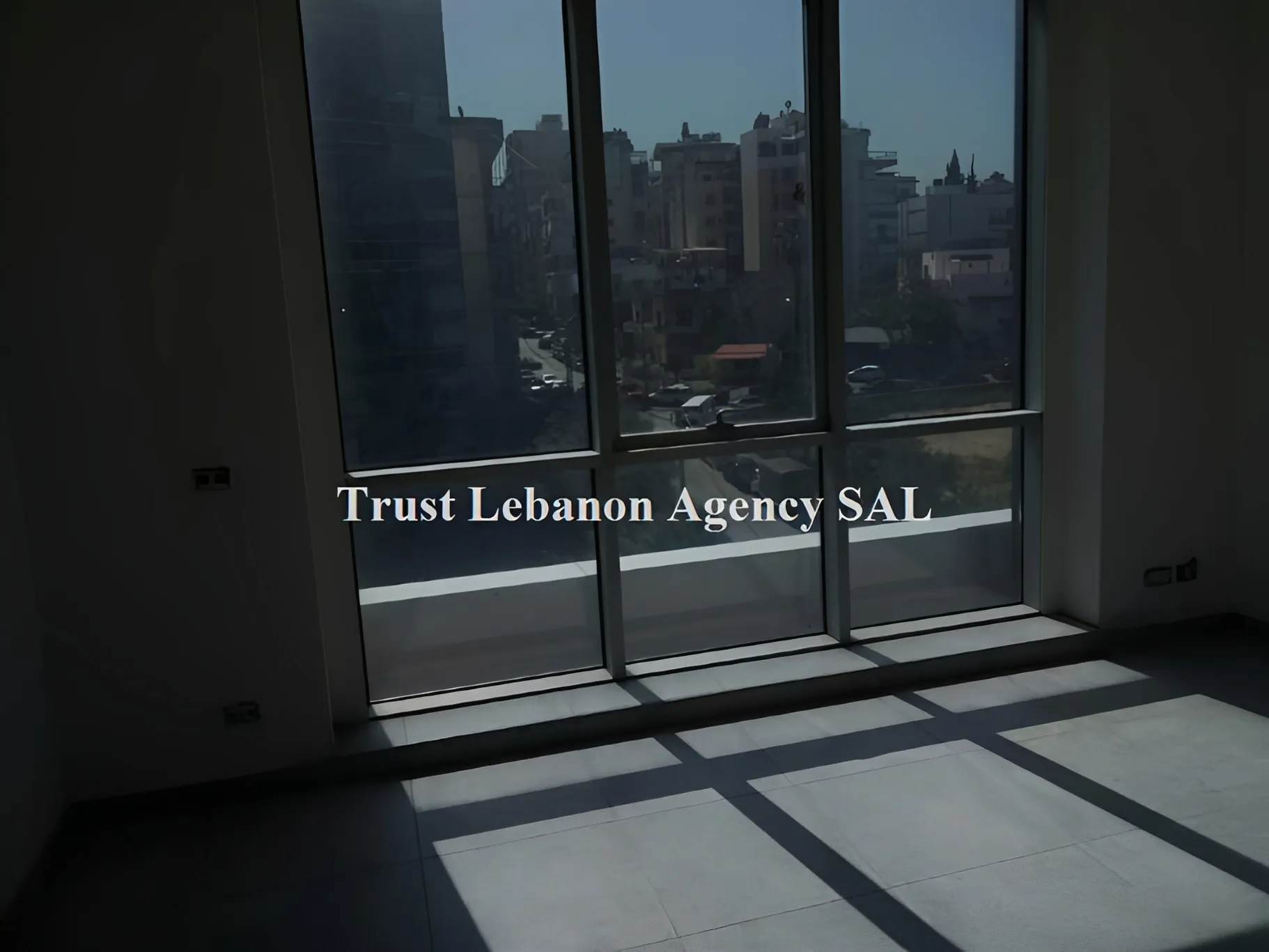 Office for rent in Metn, Sin El Fil