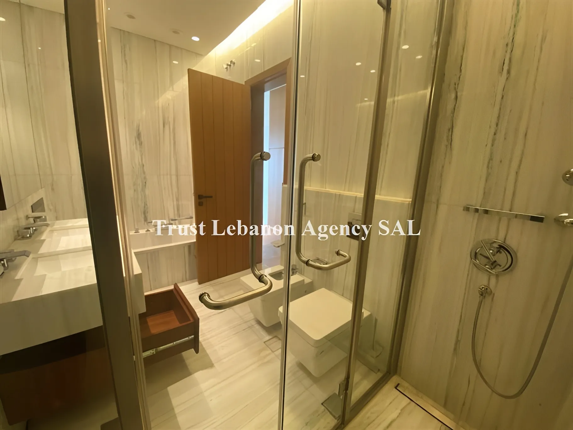 Apartment for Sale in Ashrafieh Beirut Lebanon - 4 bed, 5 bath