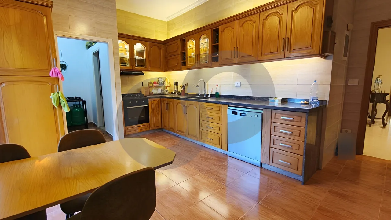 Apartment for Sale in Blat - 4 bed, 5 bath