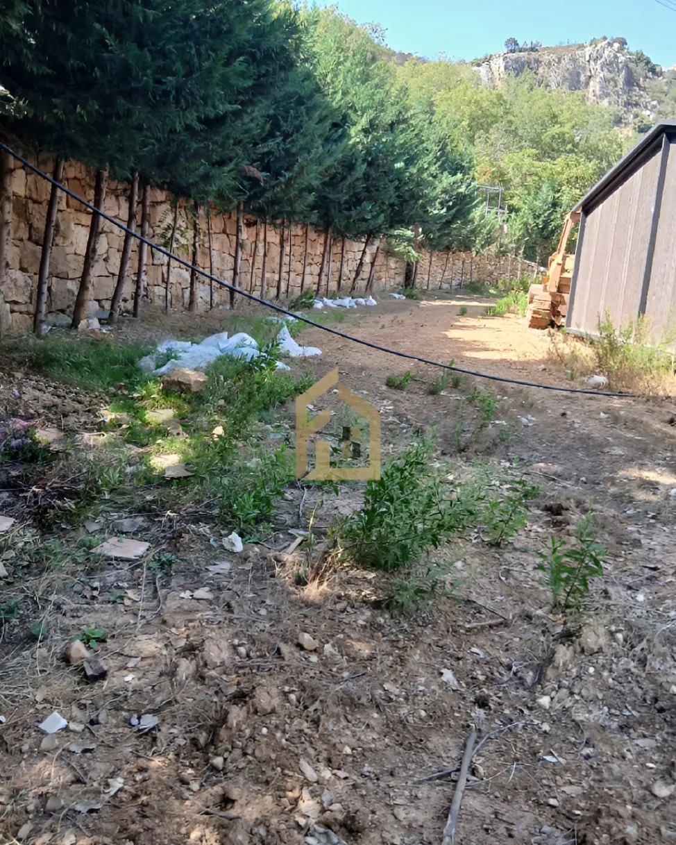 Residential Land for sale in Aaraiya, Lebanon