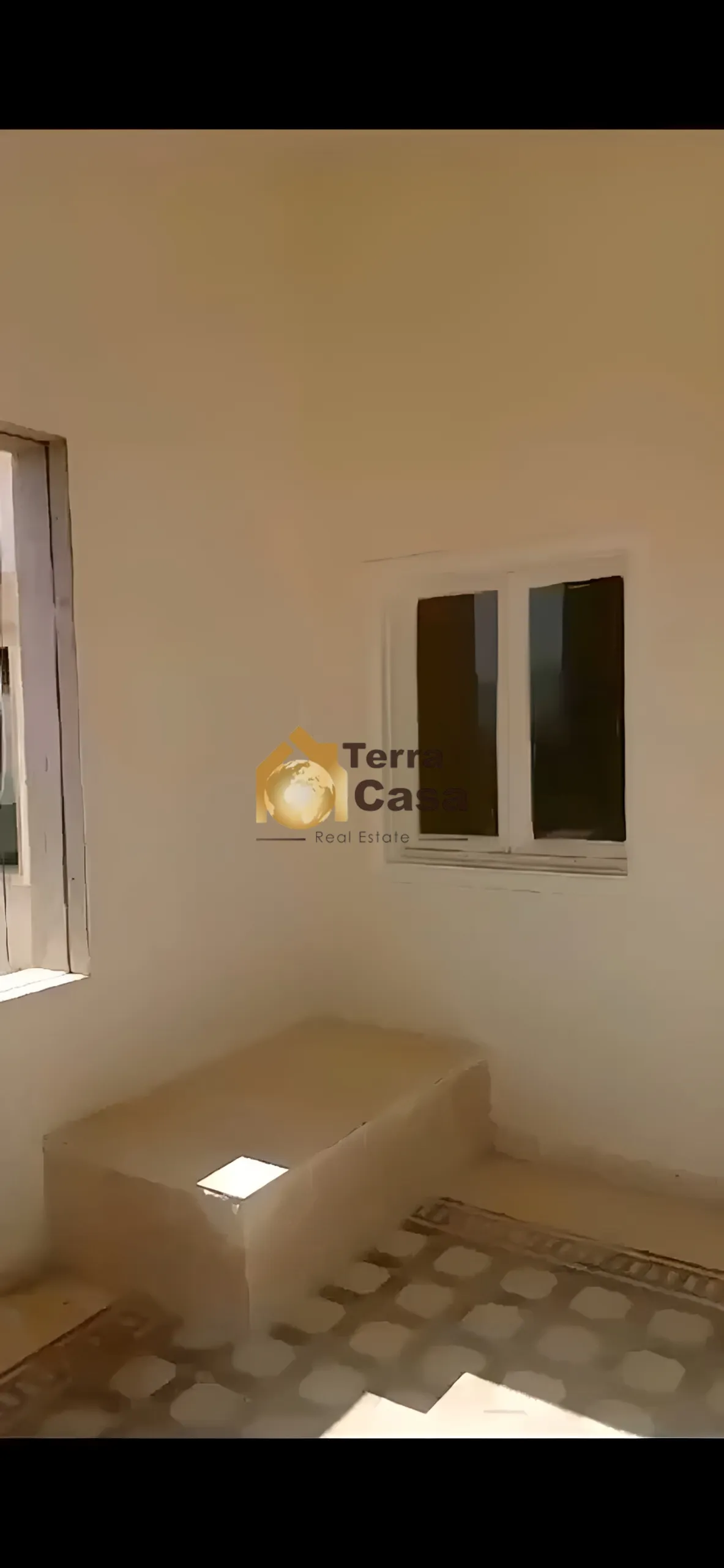 Apartment for Sale in Maalaka - 2 bed, 1 bath