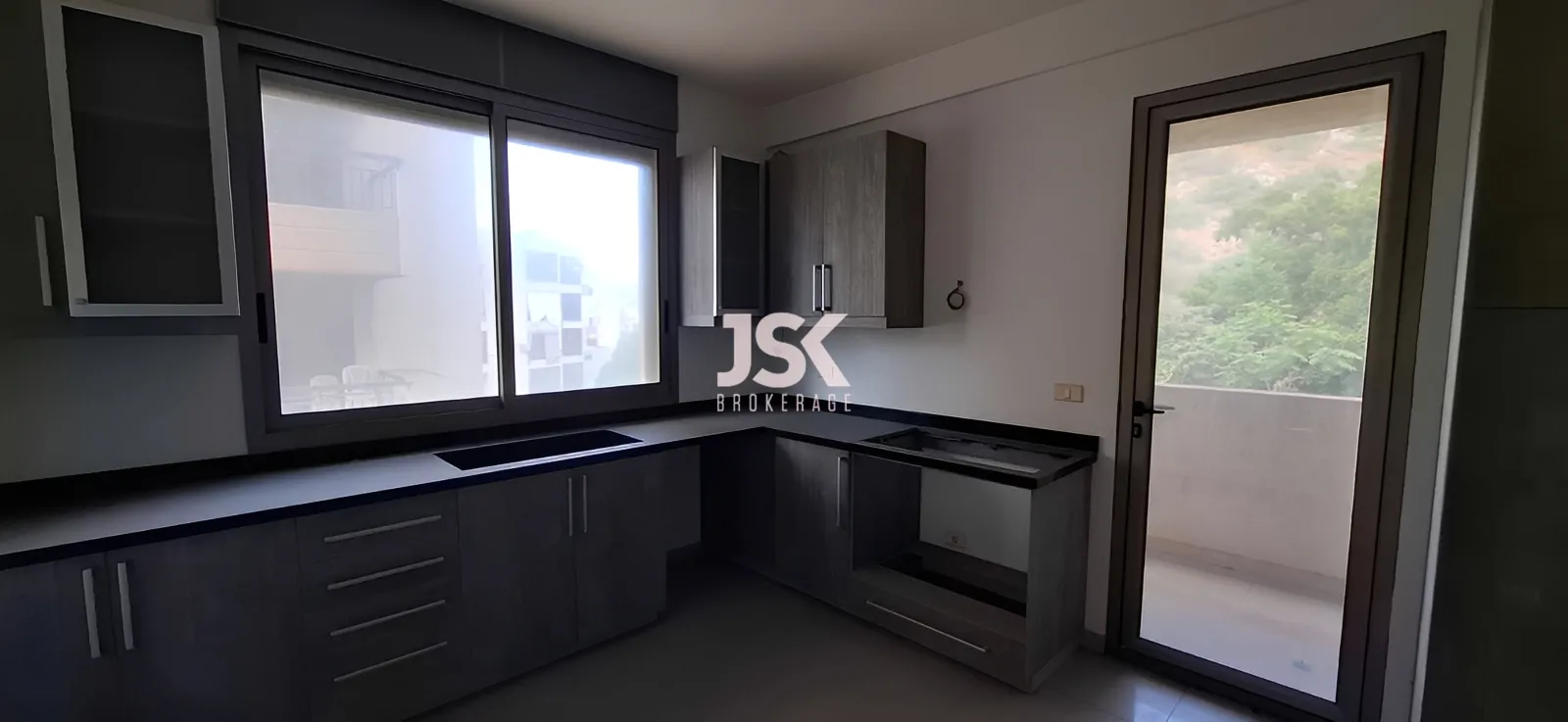 Apartment for Sale in Zalqa
