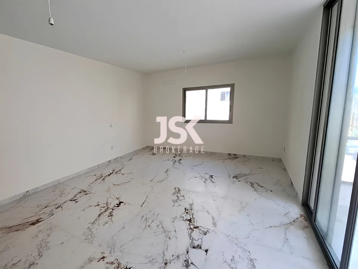 Apartment for Sale in Aaoukar - 4 bed, 4 bath