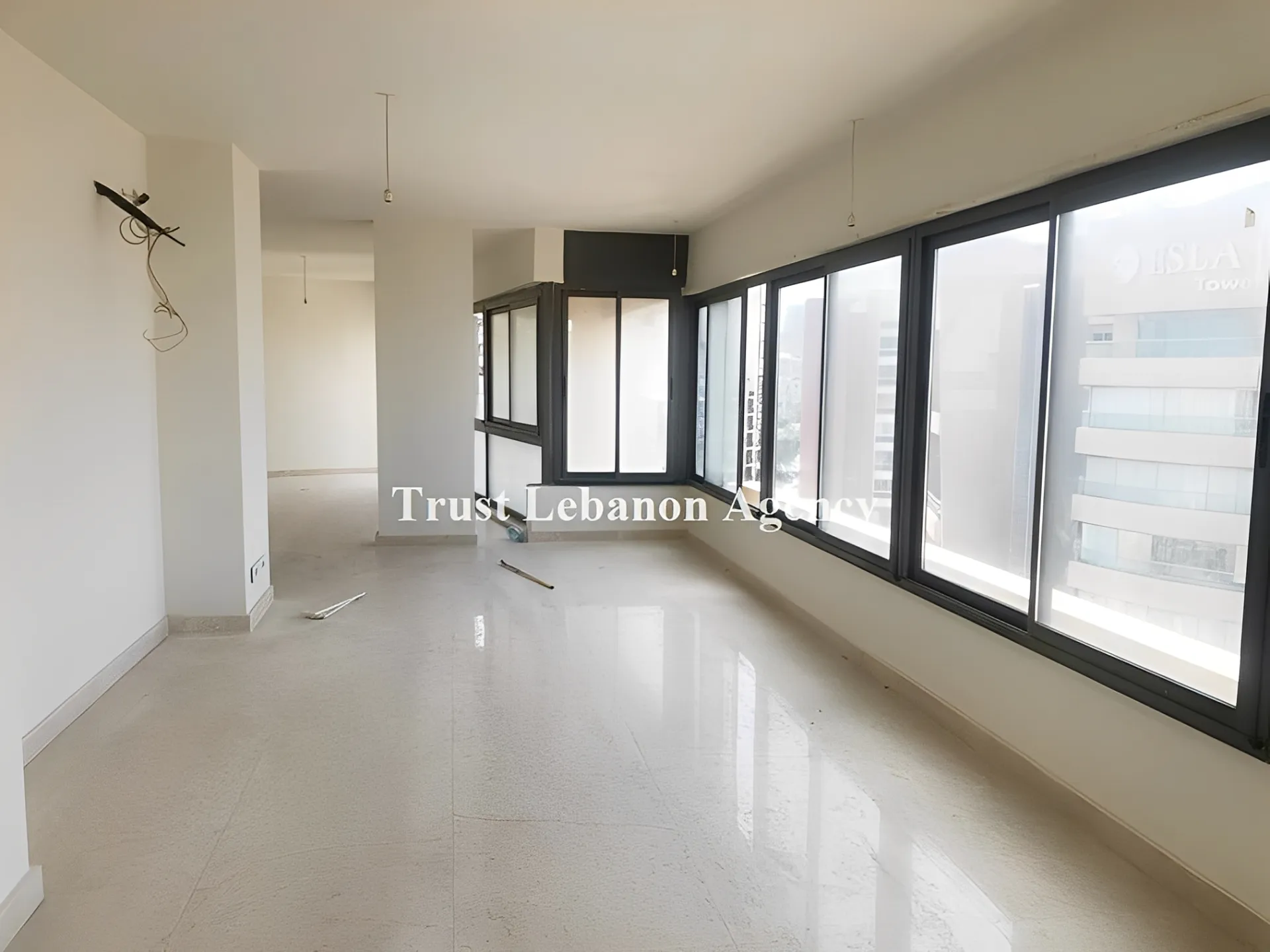 Apartment for Sale in Achrafieh Sioufi - 3 bed, 5 bath