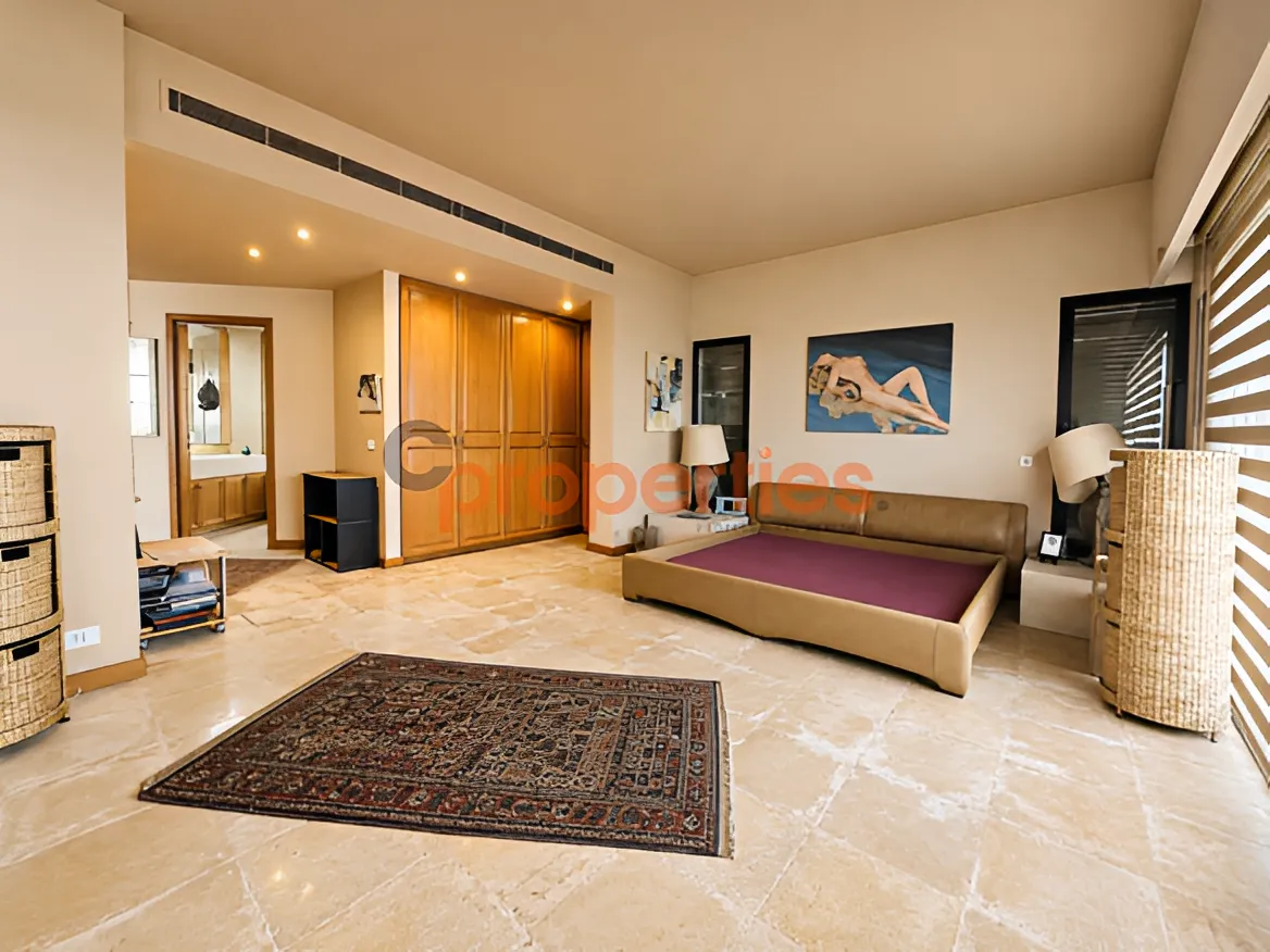 Apartment for sale in Ramleh Al Bayda, Beirut, Lebanon