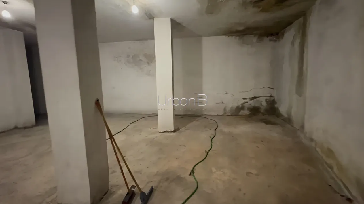 Warehouse for rent in Ain el tineh, beirut, lebanon