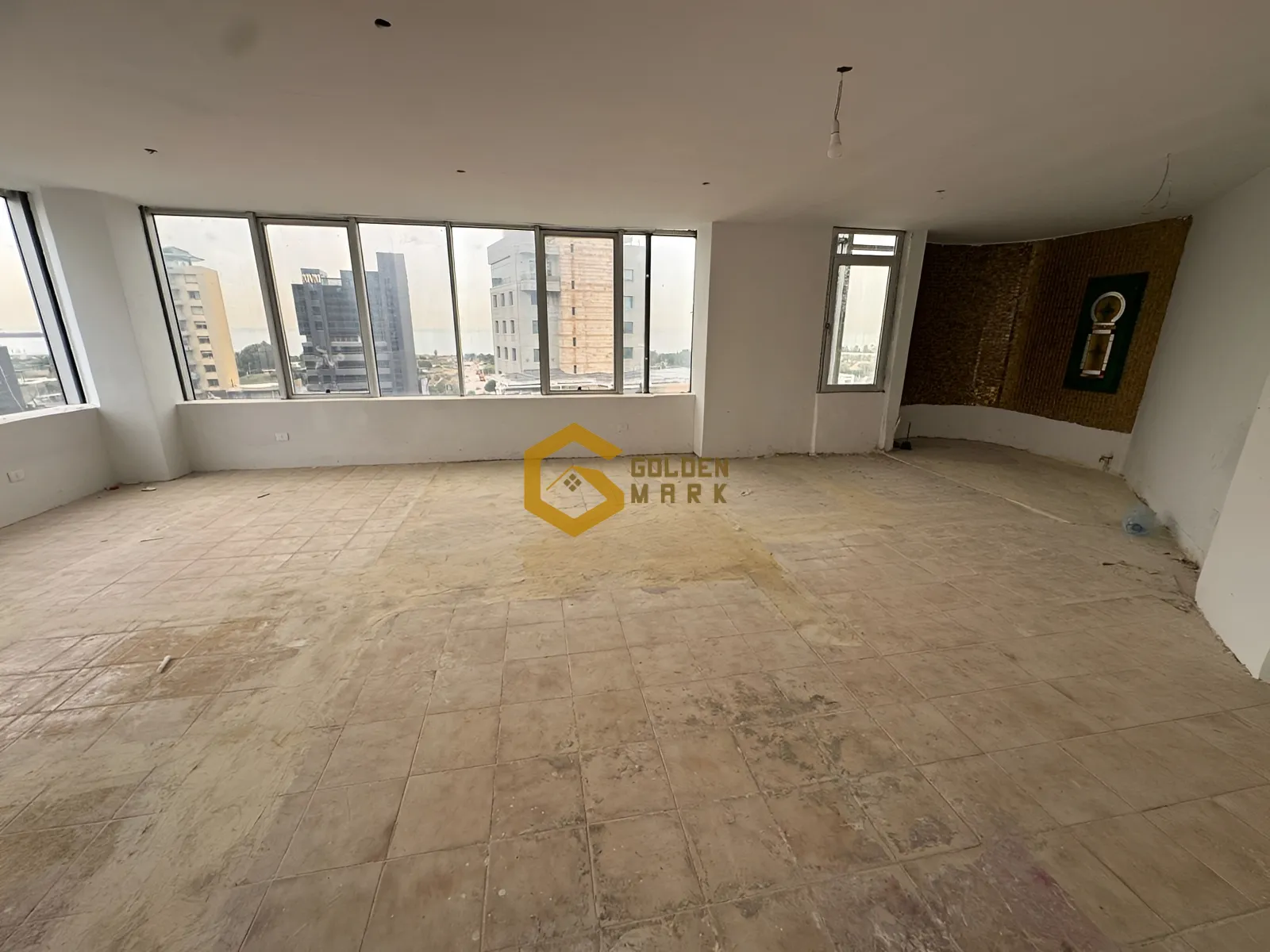 Office for rent in Dbayeh
