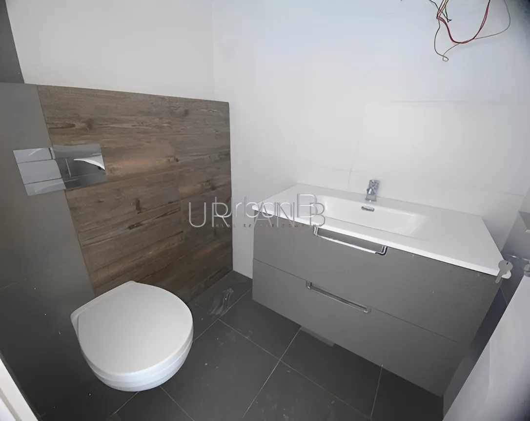 Apartment for Sale in Alfred Naccash, Bayrut, Lebanon