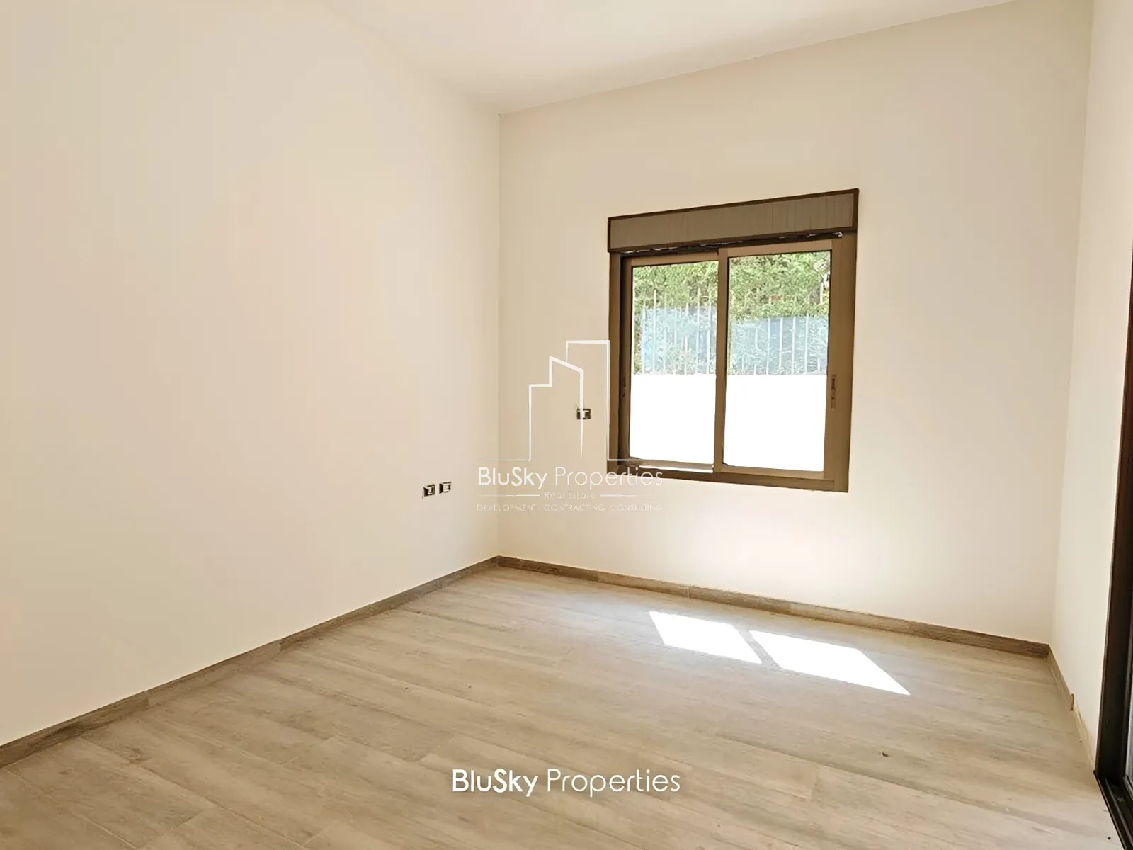 Apartment for Sale in Ain Saade