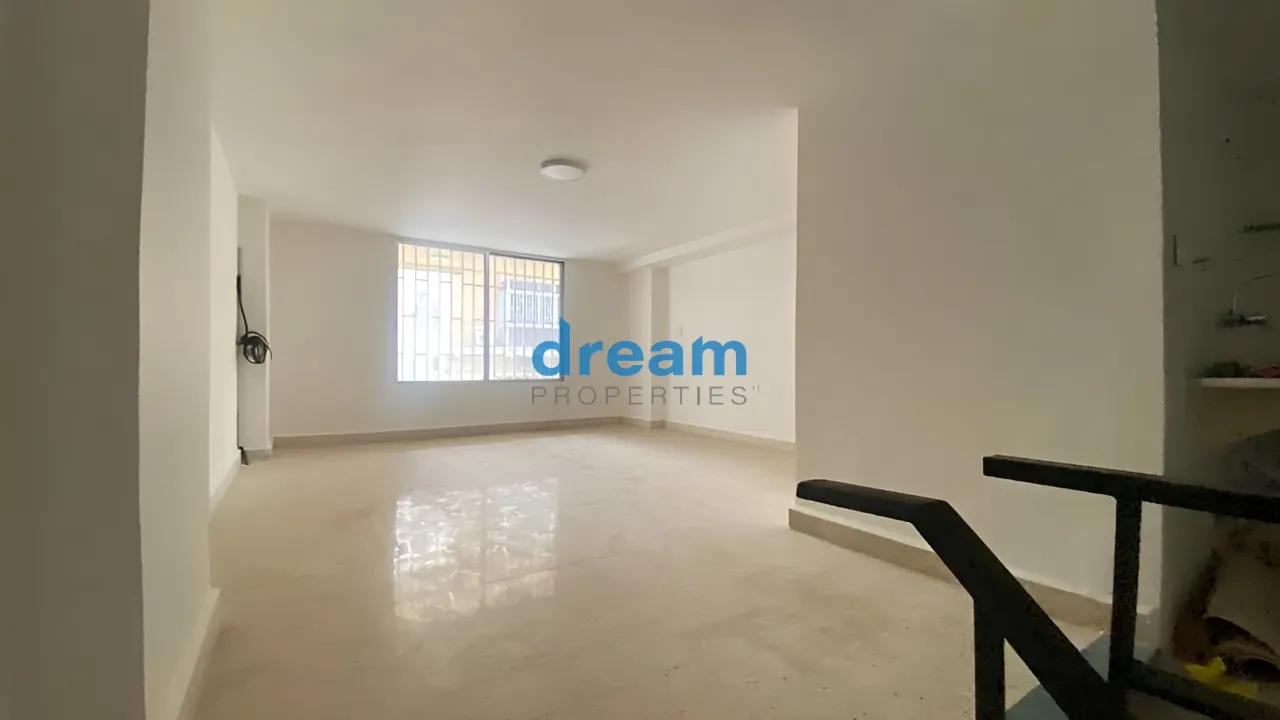 Shop for rent in Dekwaneh