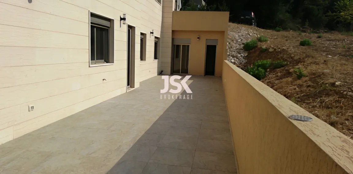 Apartment for Sale in Mazraat Yachoua