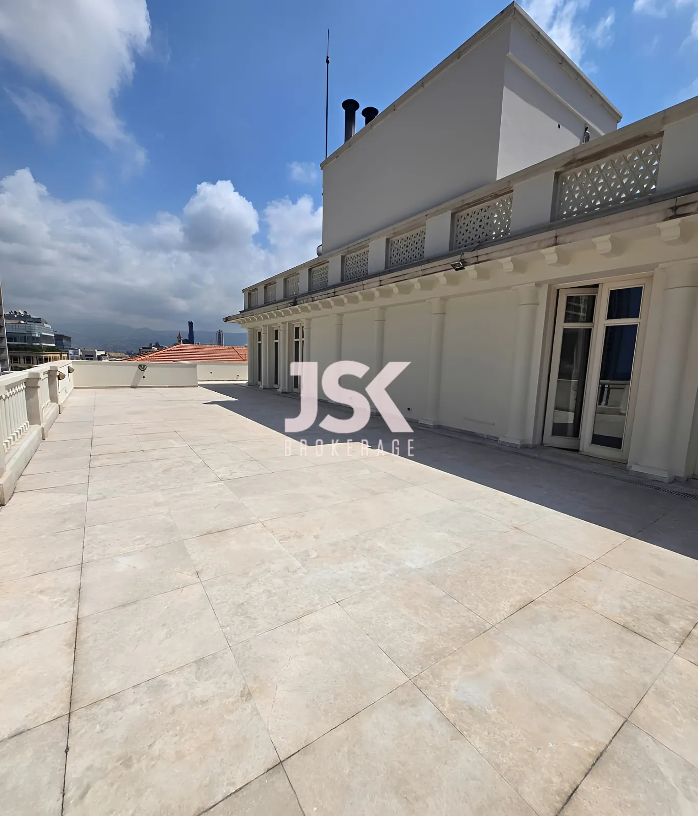 Apartment for Sale in Downtown