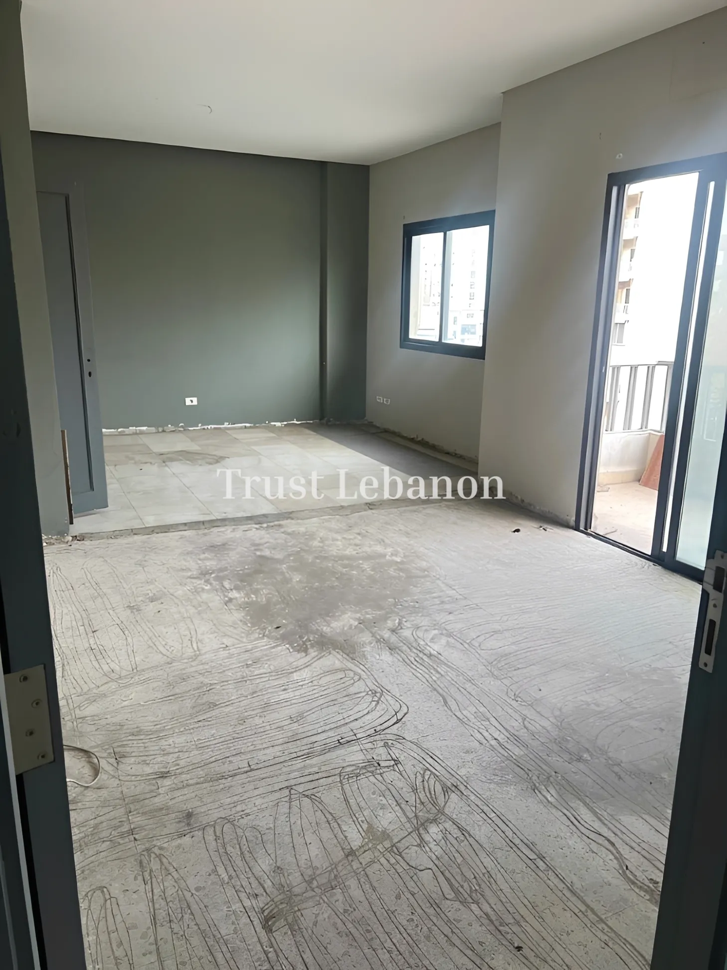 Office for rent in Jdeideh, Lebanon
