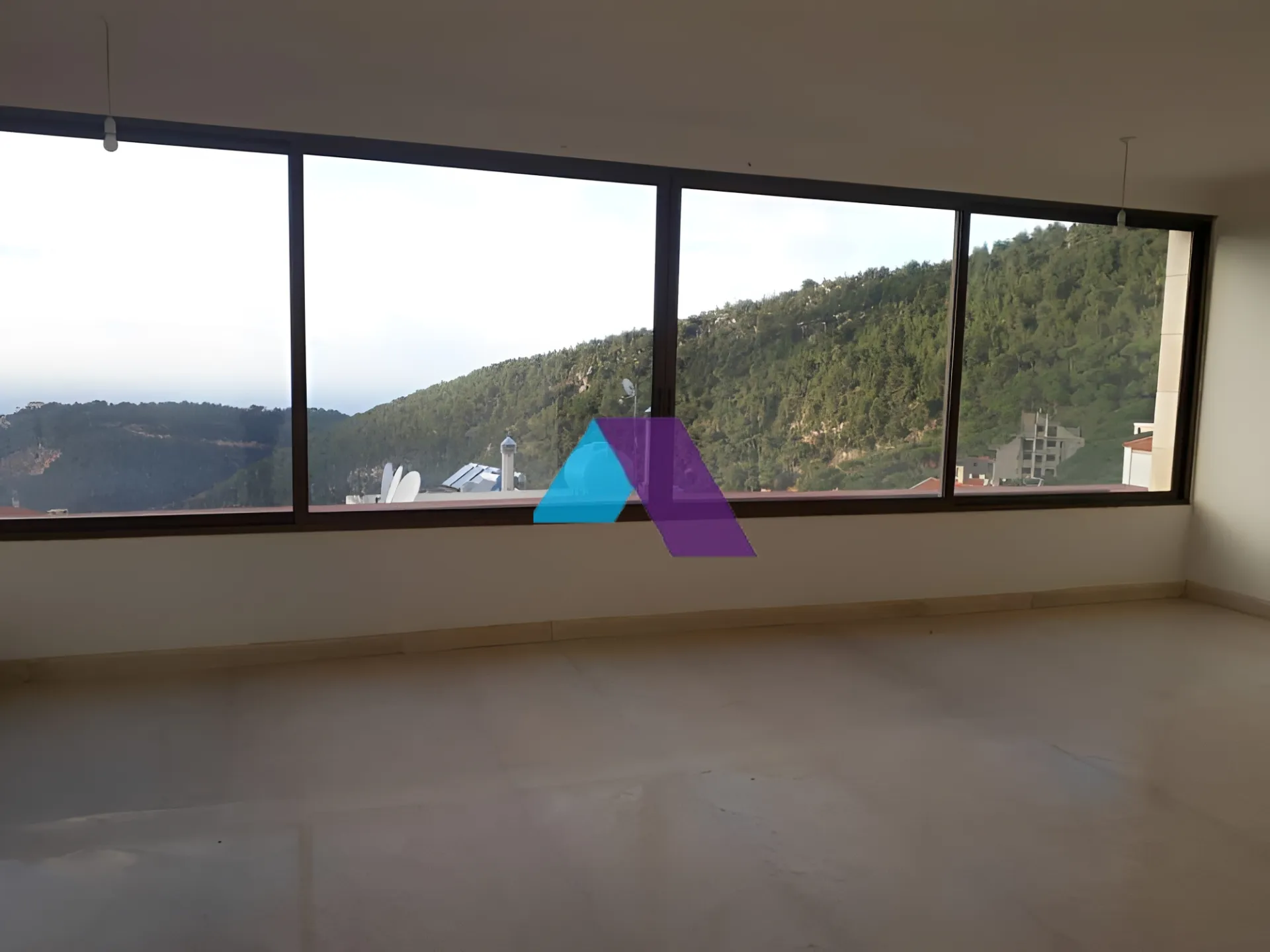 Apartment for Sale in Broummana - 3 bed, 4 bath