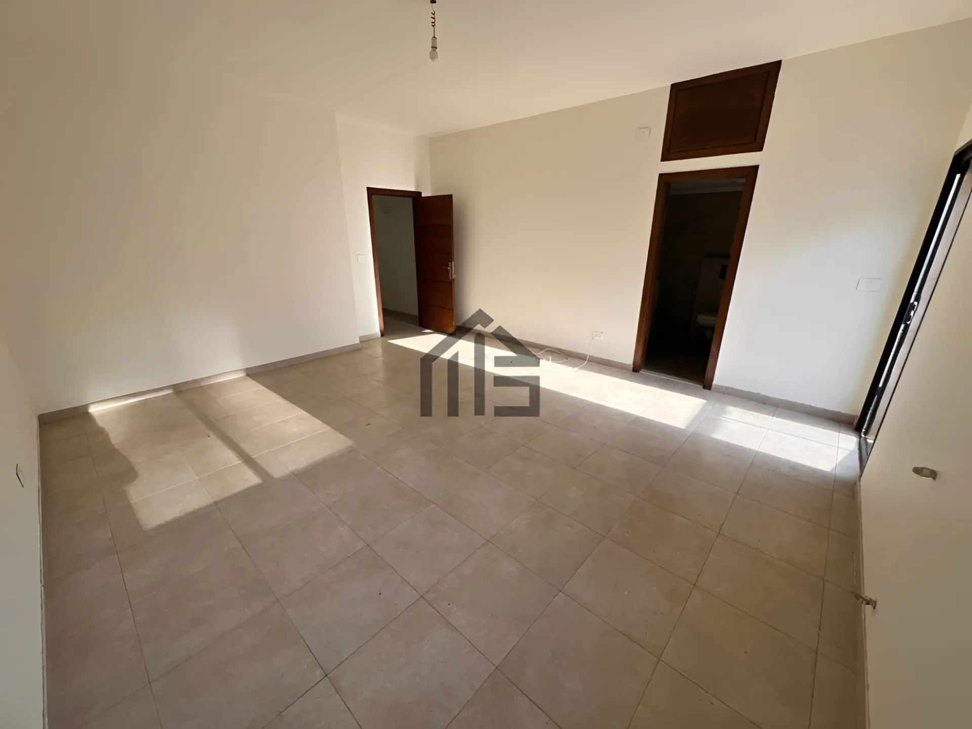 Apartment for sale in Aaraiya