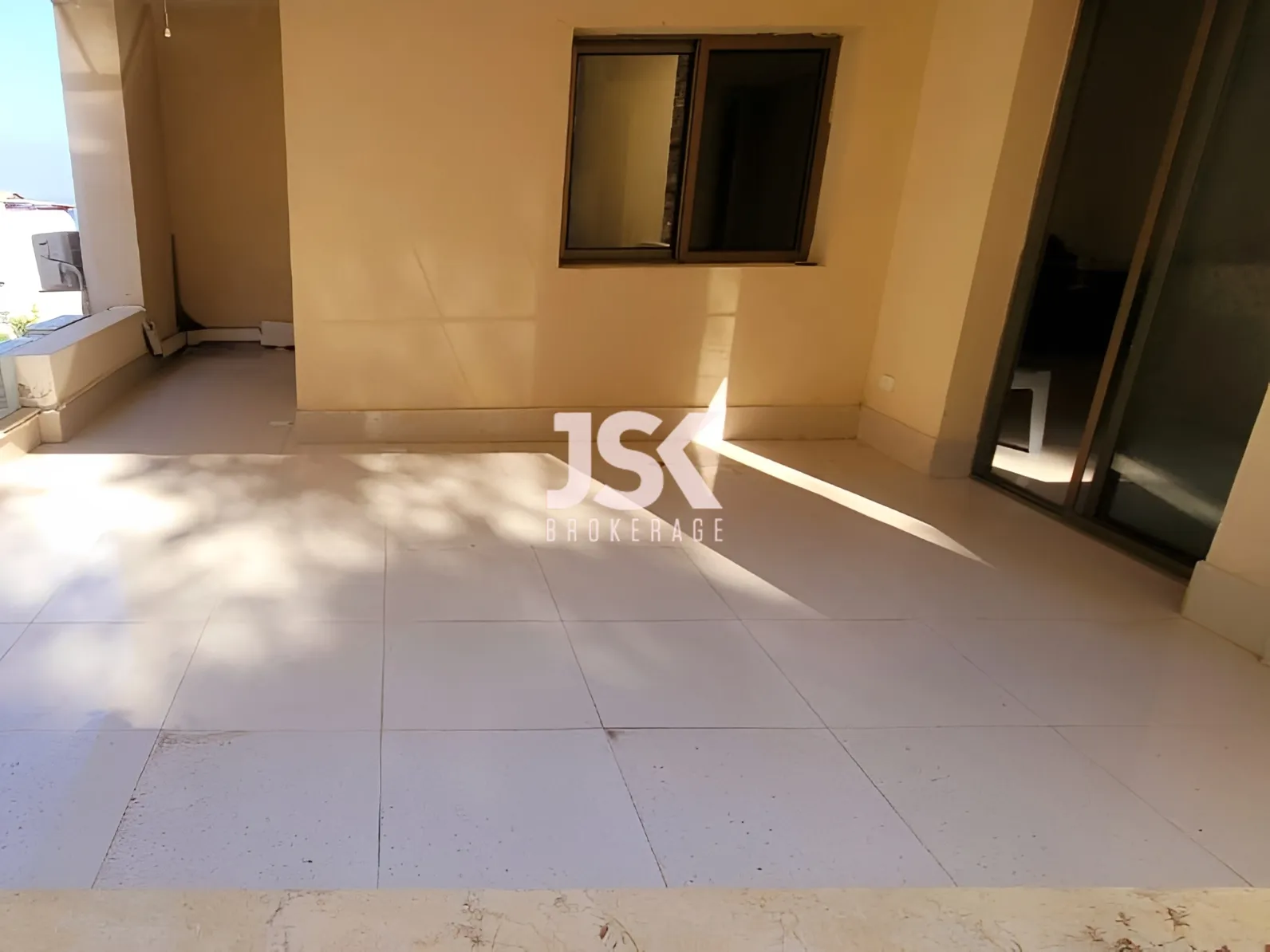Apartment for Sale in Tabarja